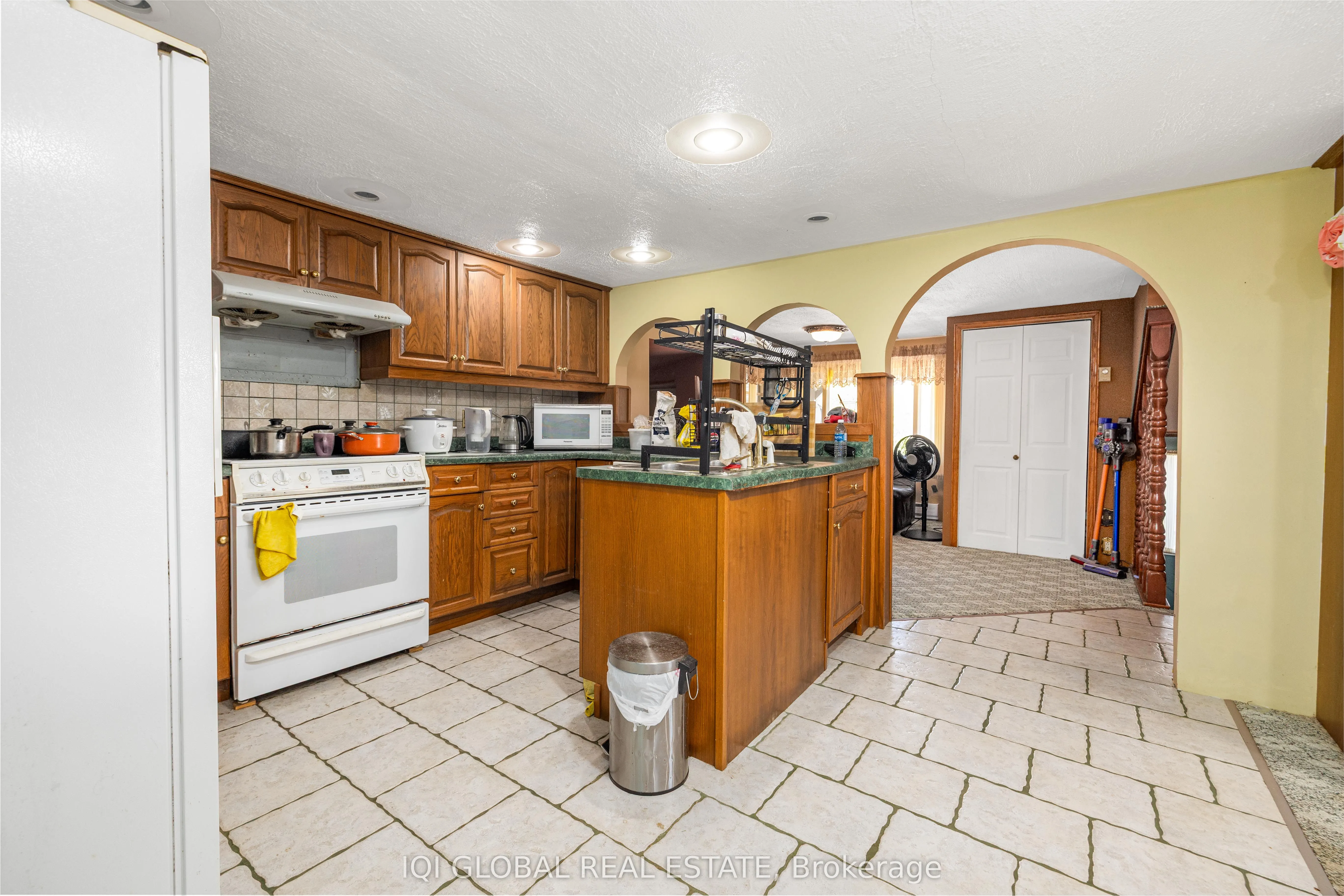 625 little pike bay Road