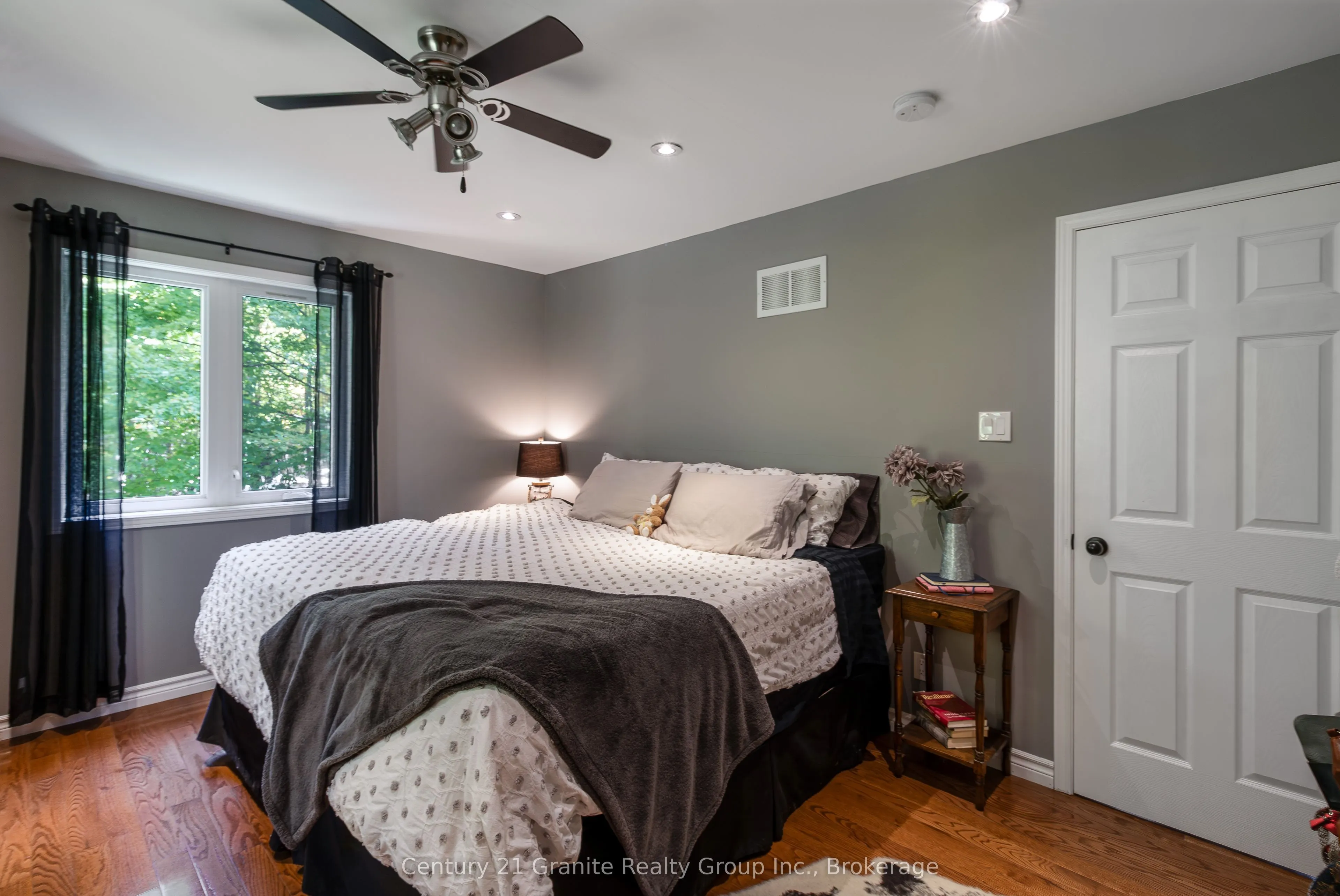 1263 Burkes Road