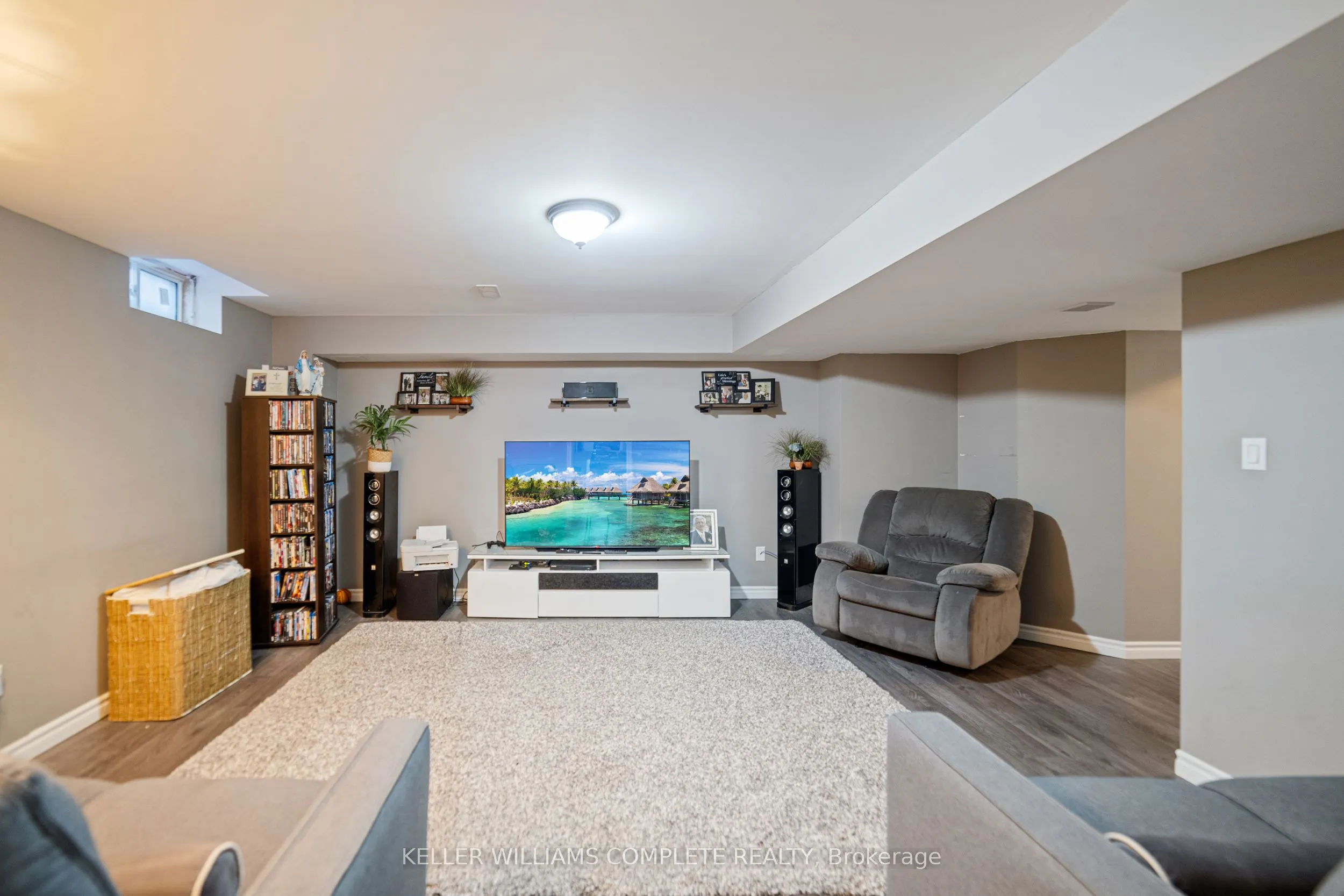 24 MACBEAN Crescent