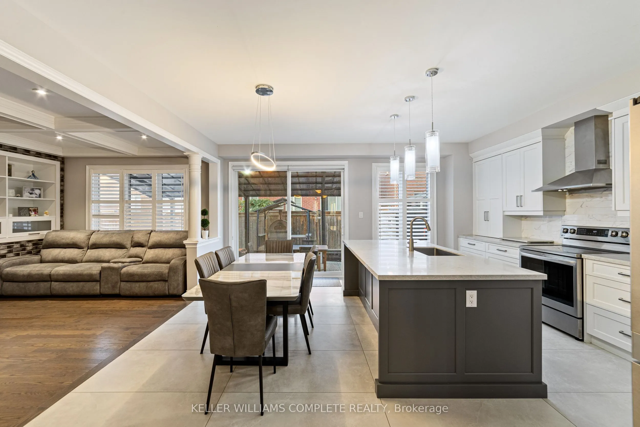 24 MACBEAN Crescent