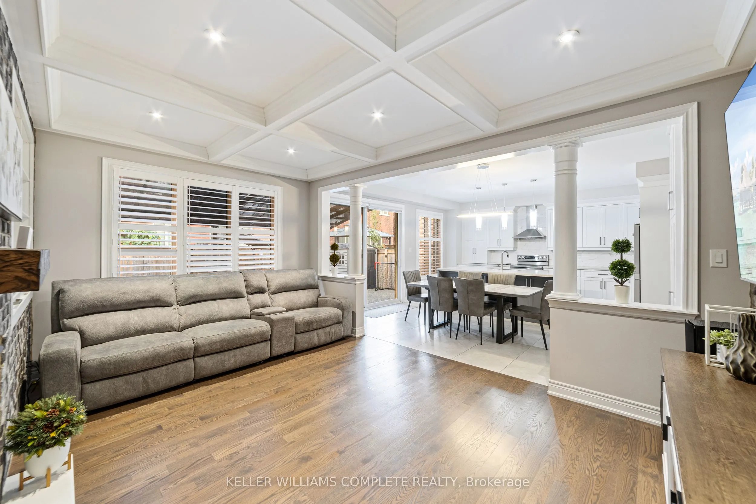 24 MACBEAN Crescent