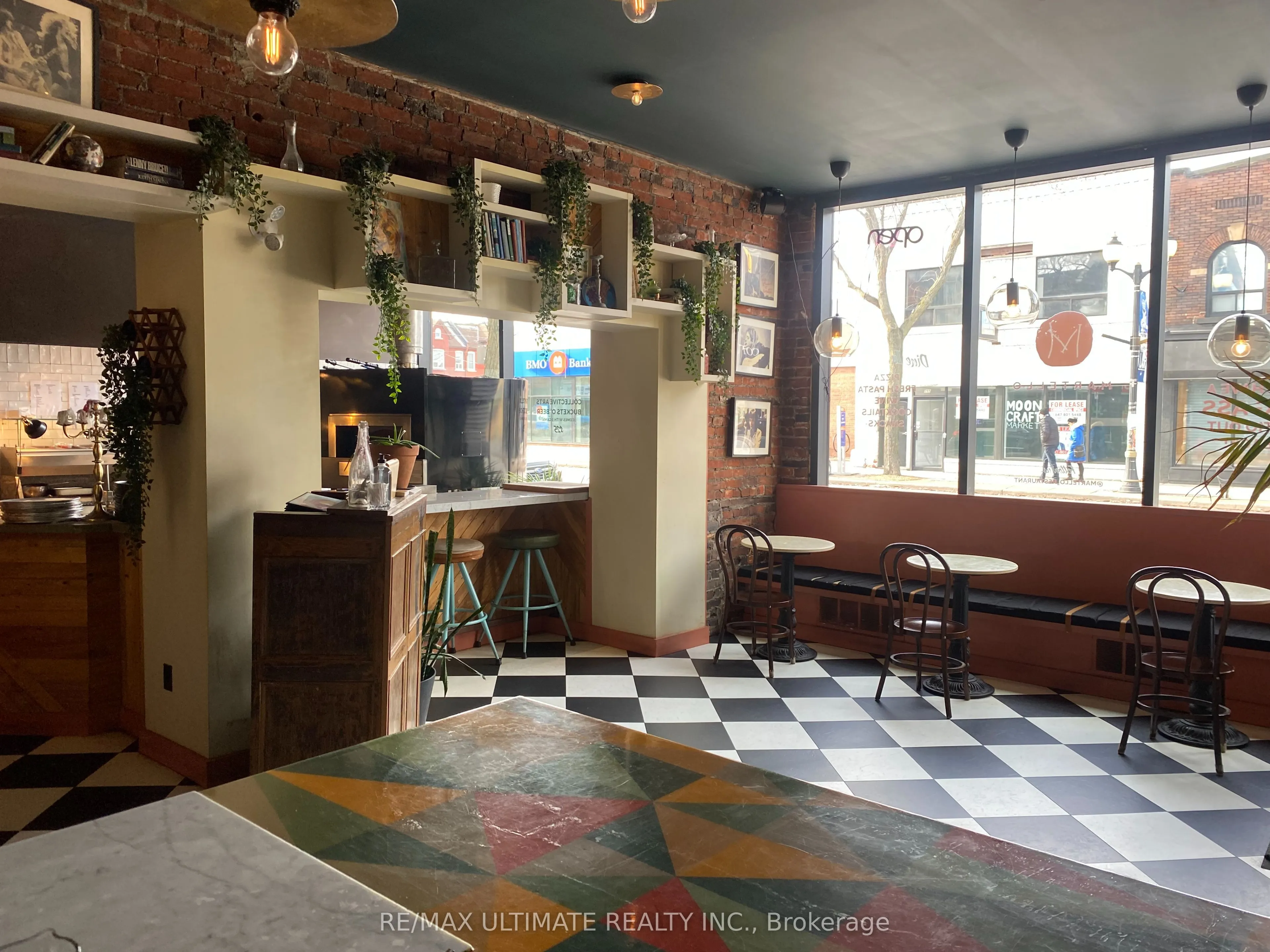 300 James Street N, #298