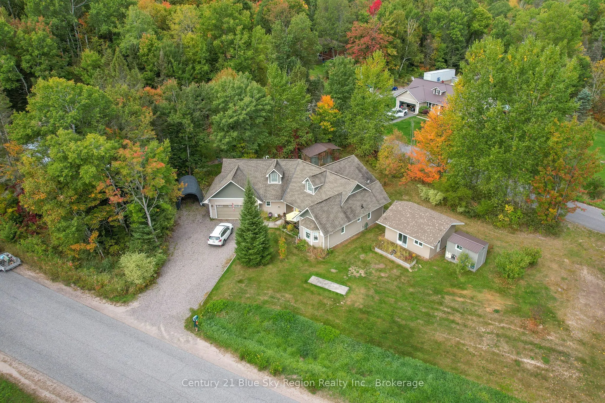 200 Memorial Drive E