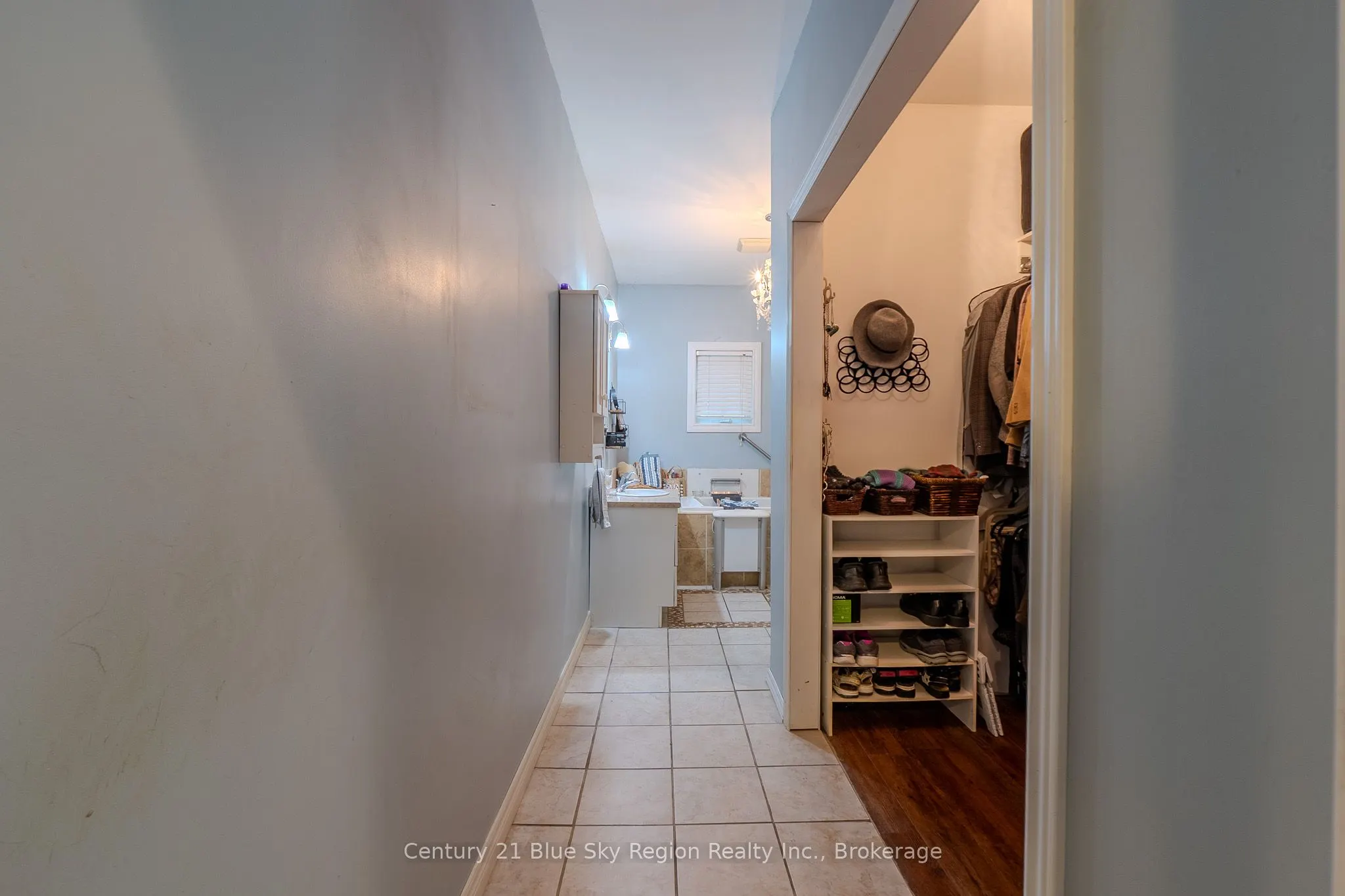 200 Memorial Drive E