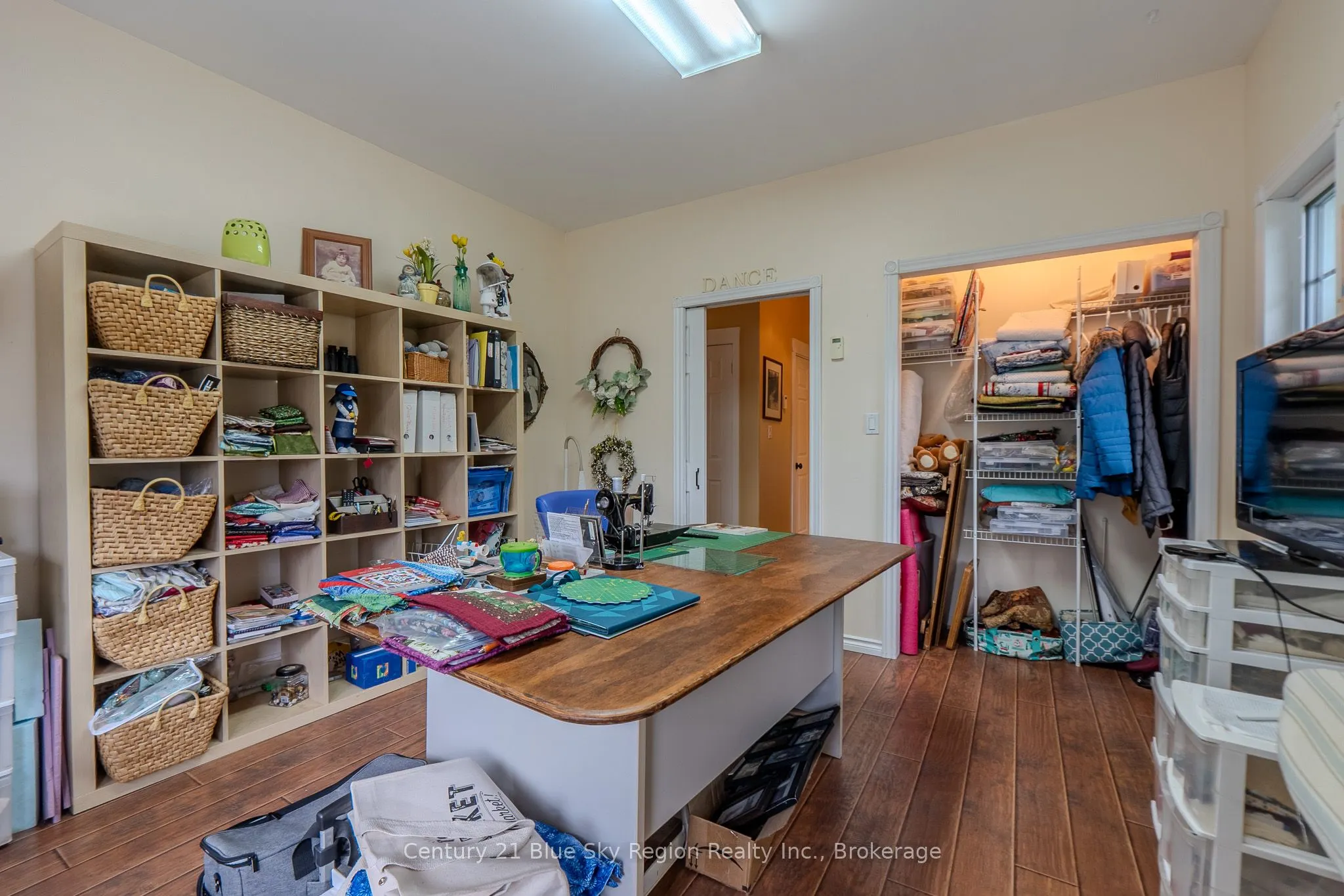 200 Memorial Drive E