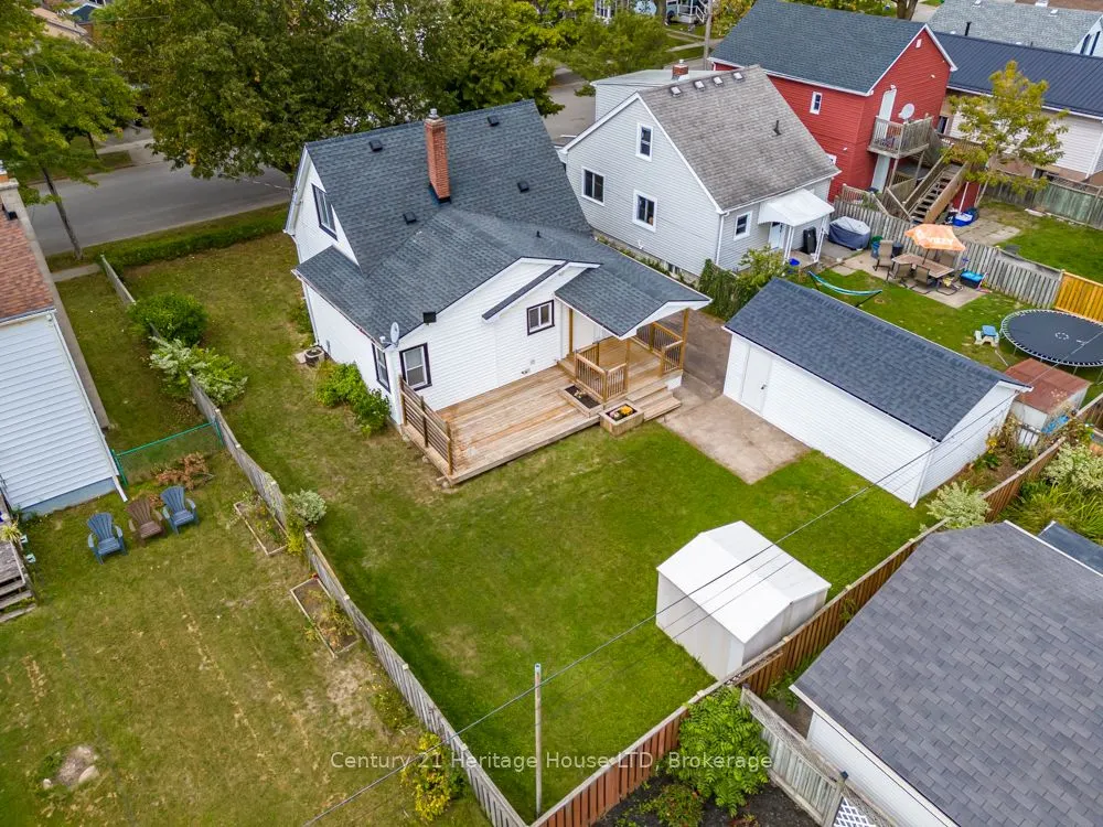 68 Wallace Avenue S