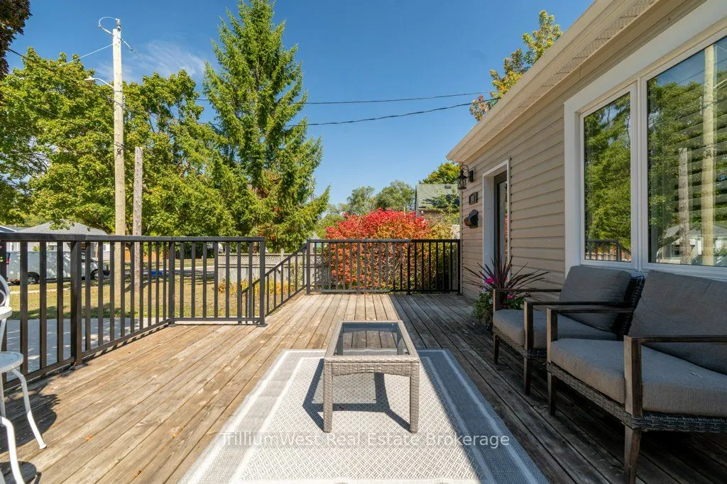 18 St. Clair Avenue
