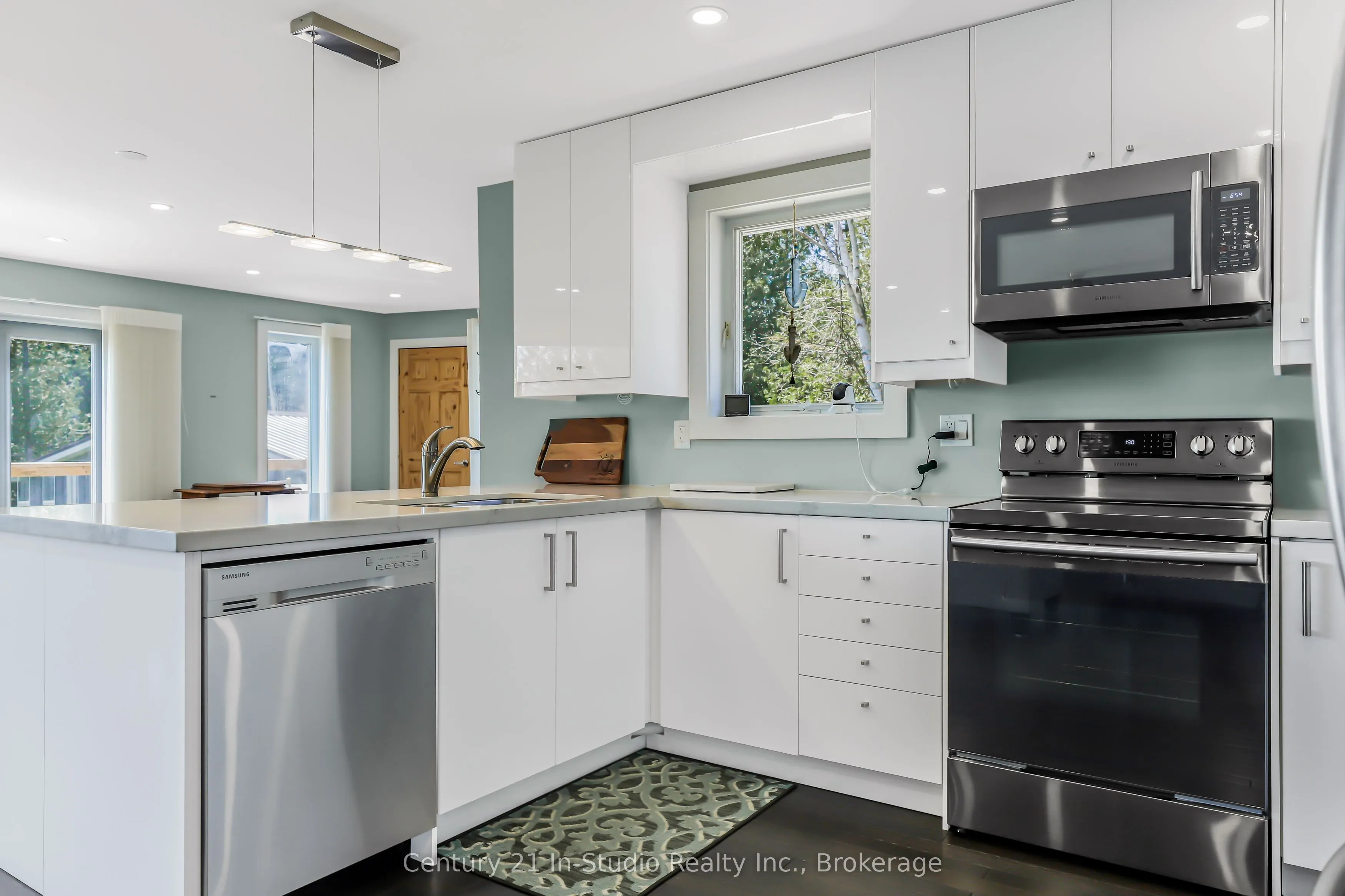 119 Pine Tree Harbour Road