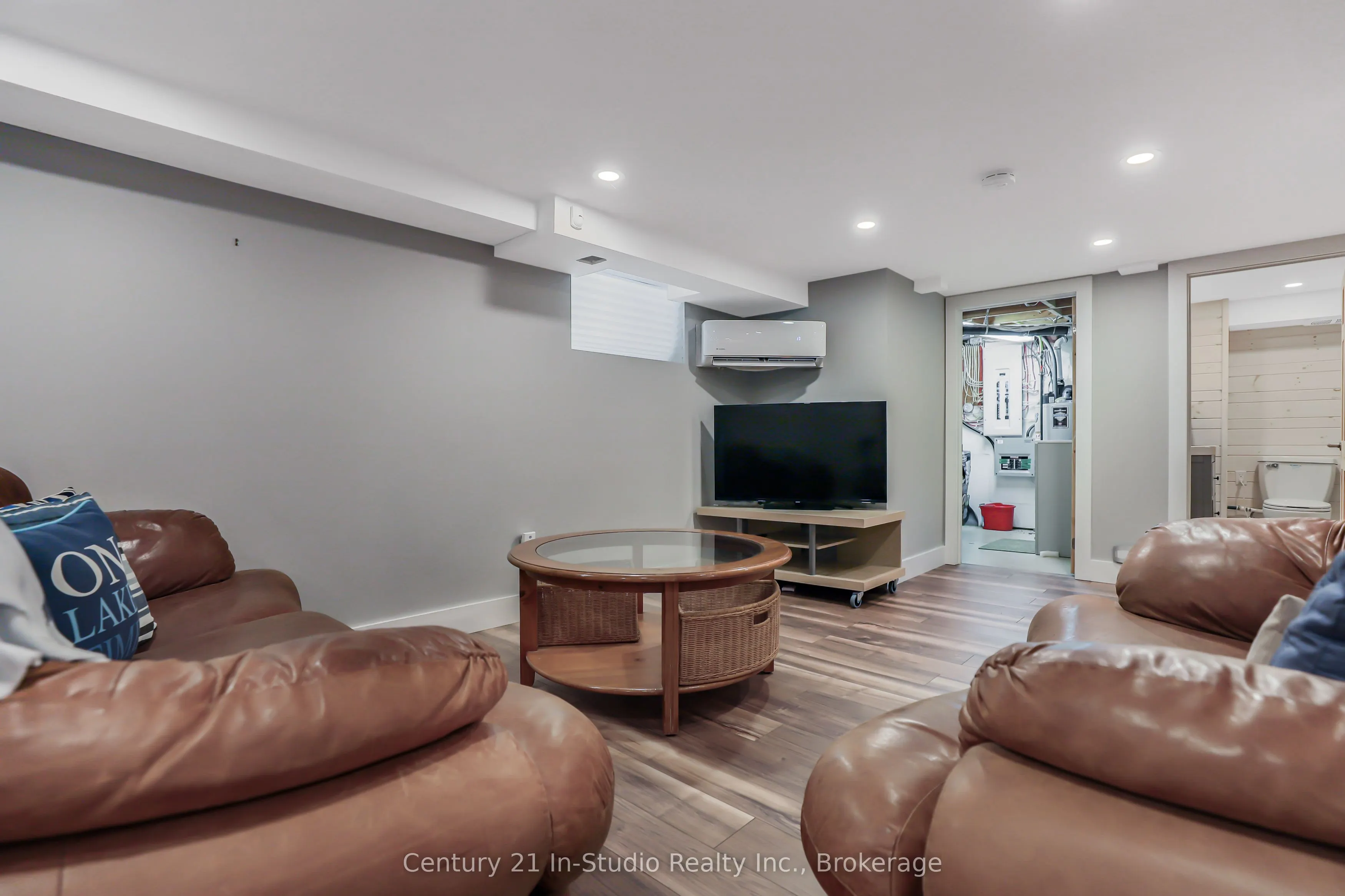 119 Pine Tree Harbour Road