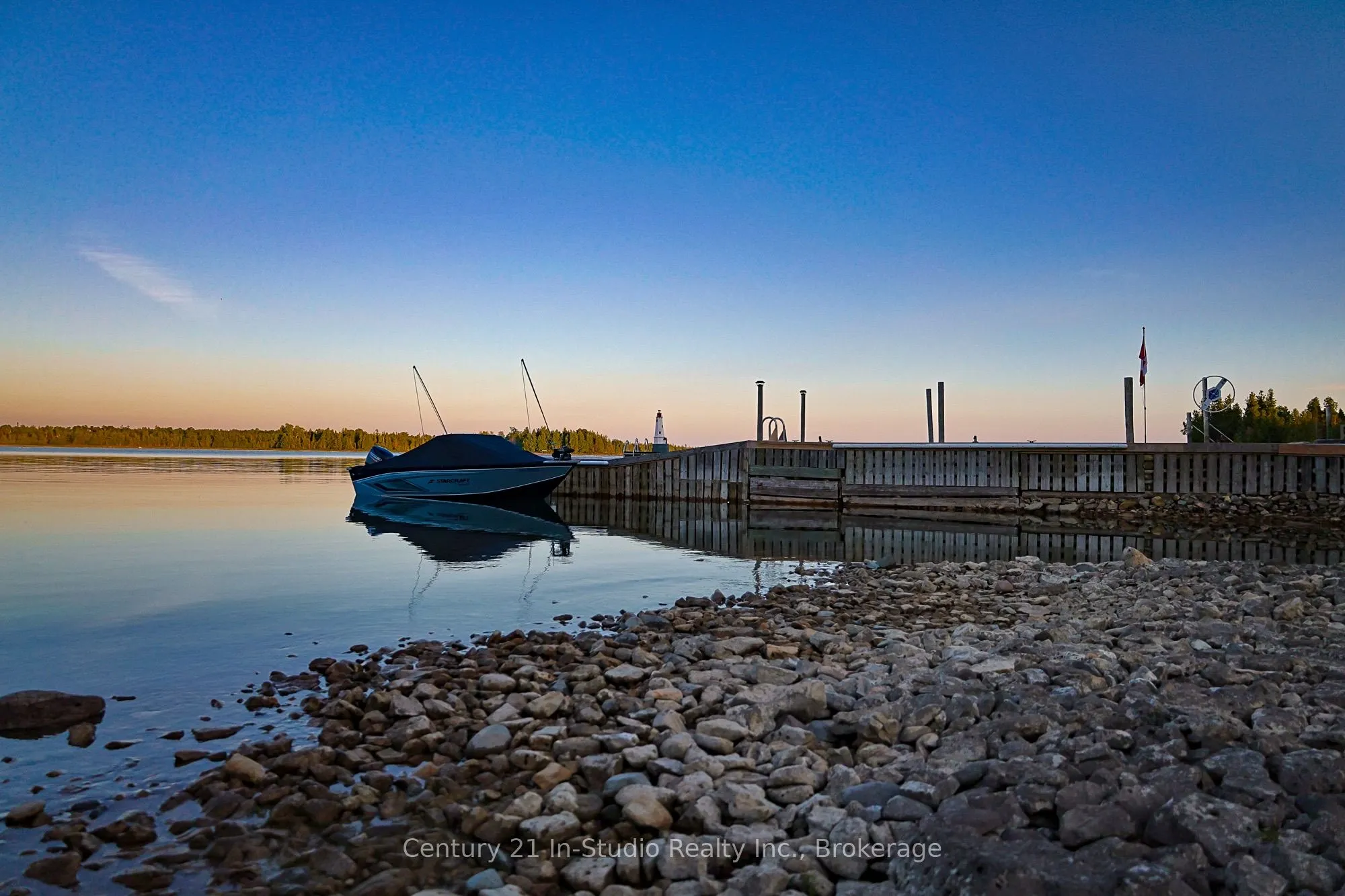 119 Pine Tree Harbour Road