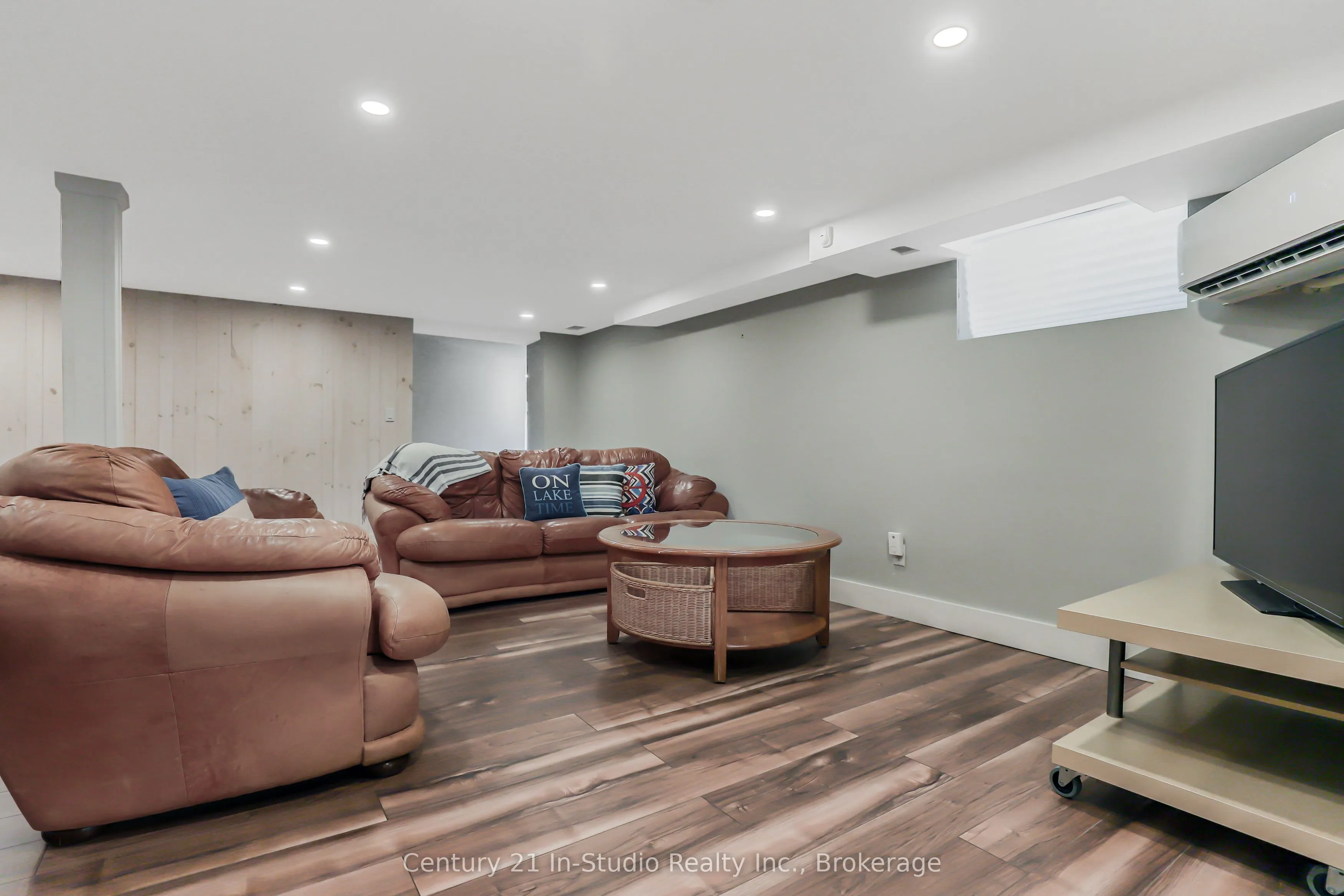 119 Pine Tree Harbour Road