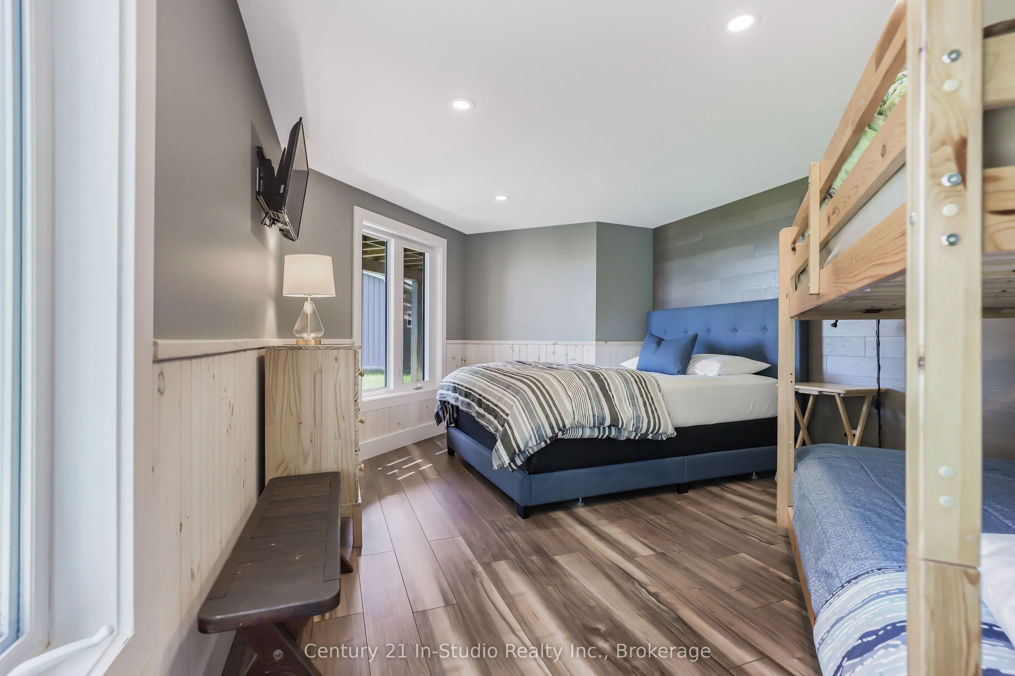 119 Pine Tree Harbour Road