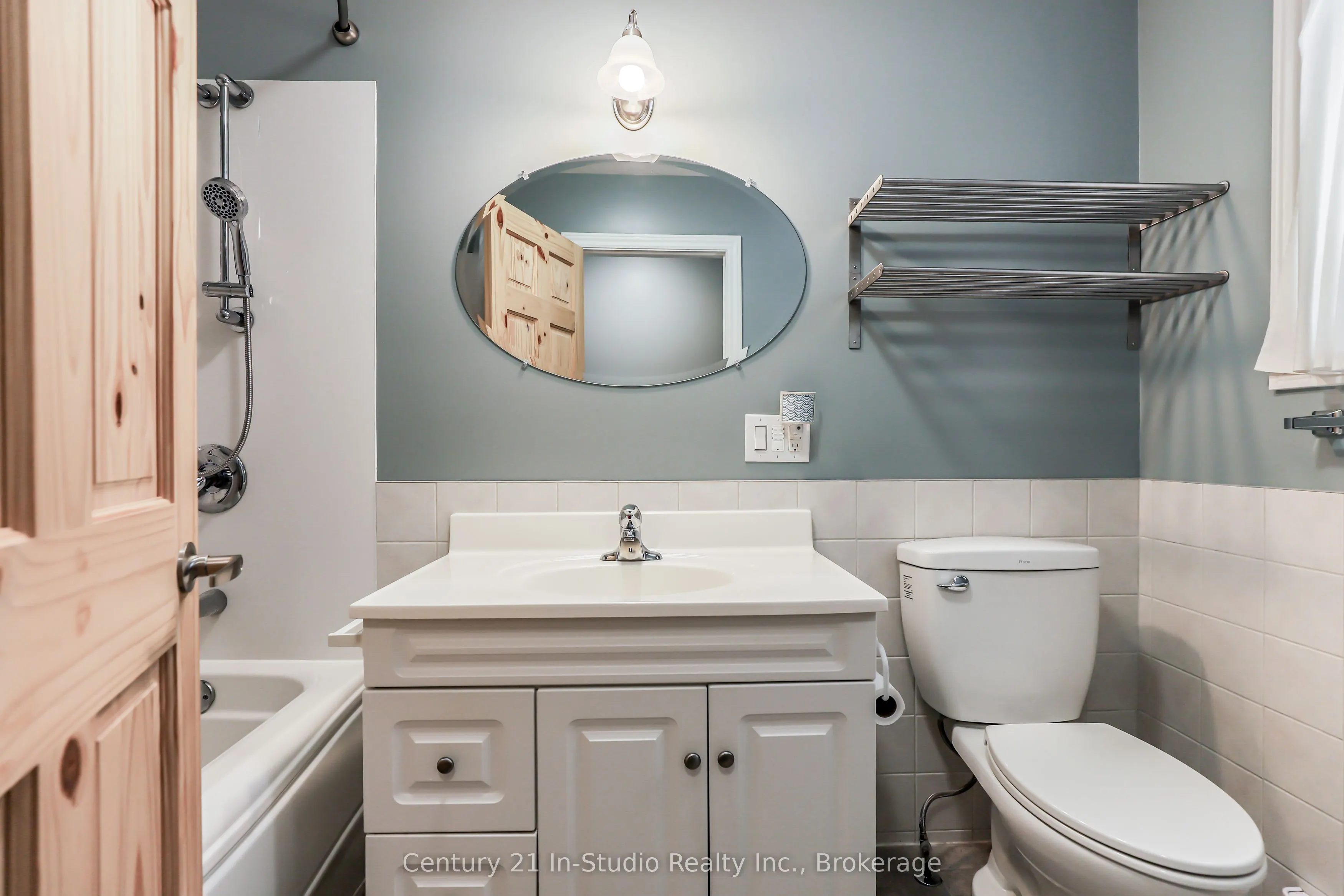 119 Pine Tree Harbour Road