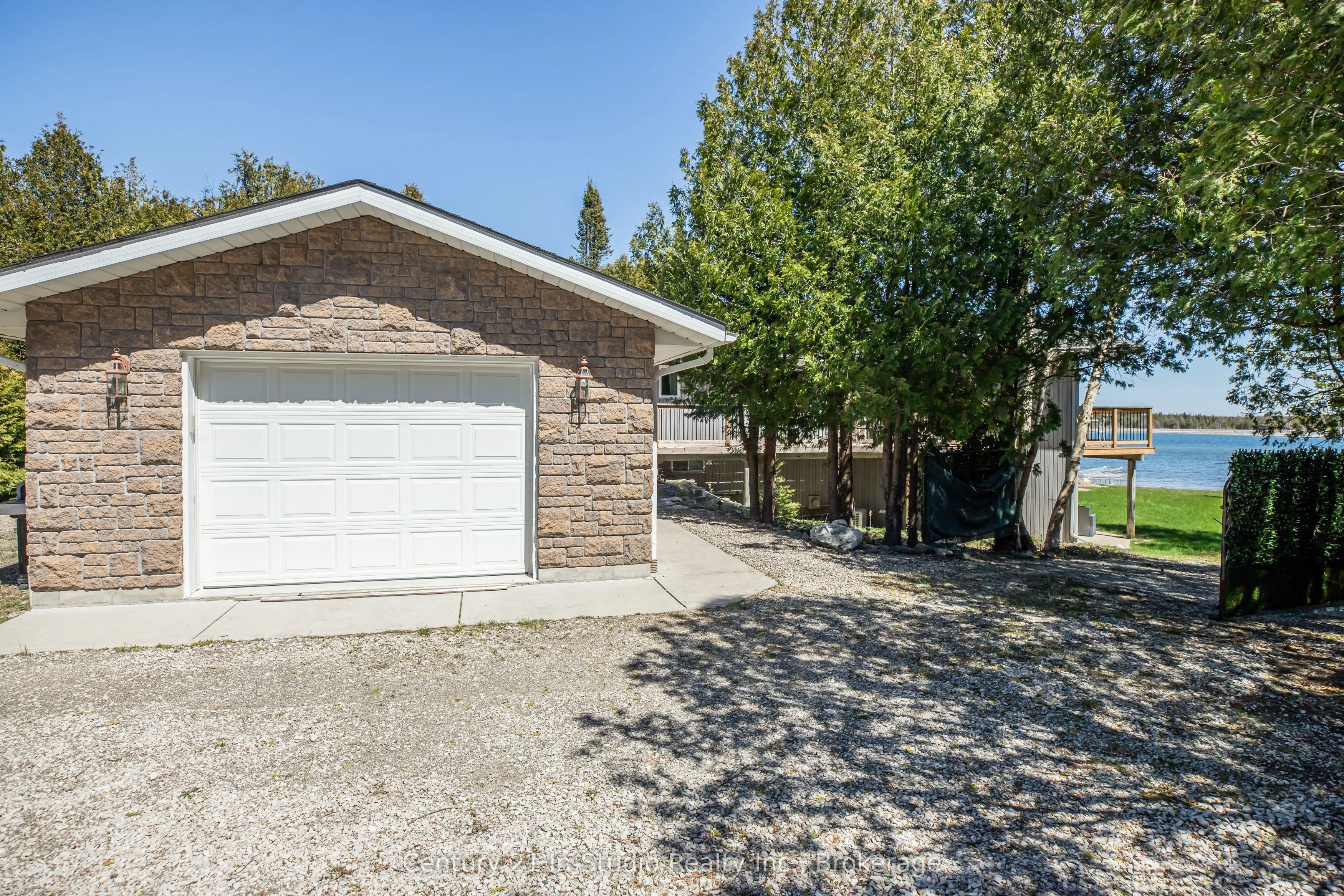 119 Pine Tree Harbour Road