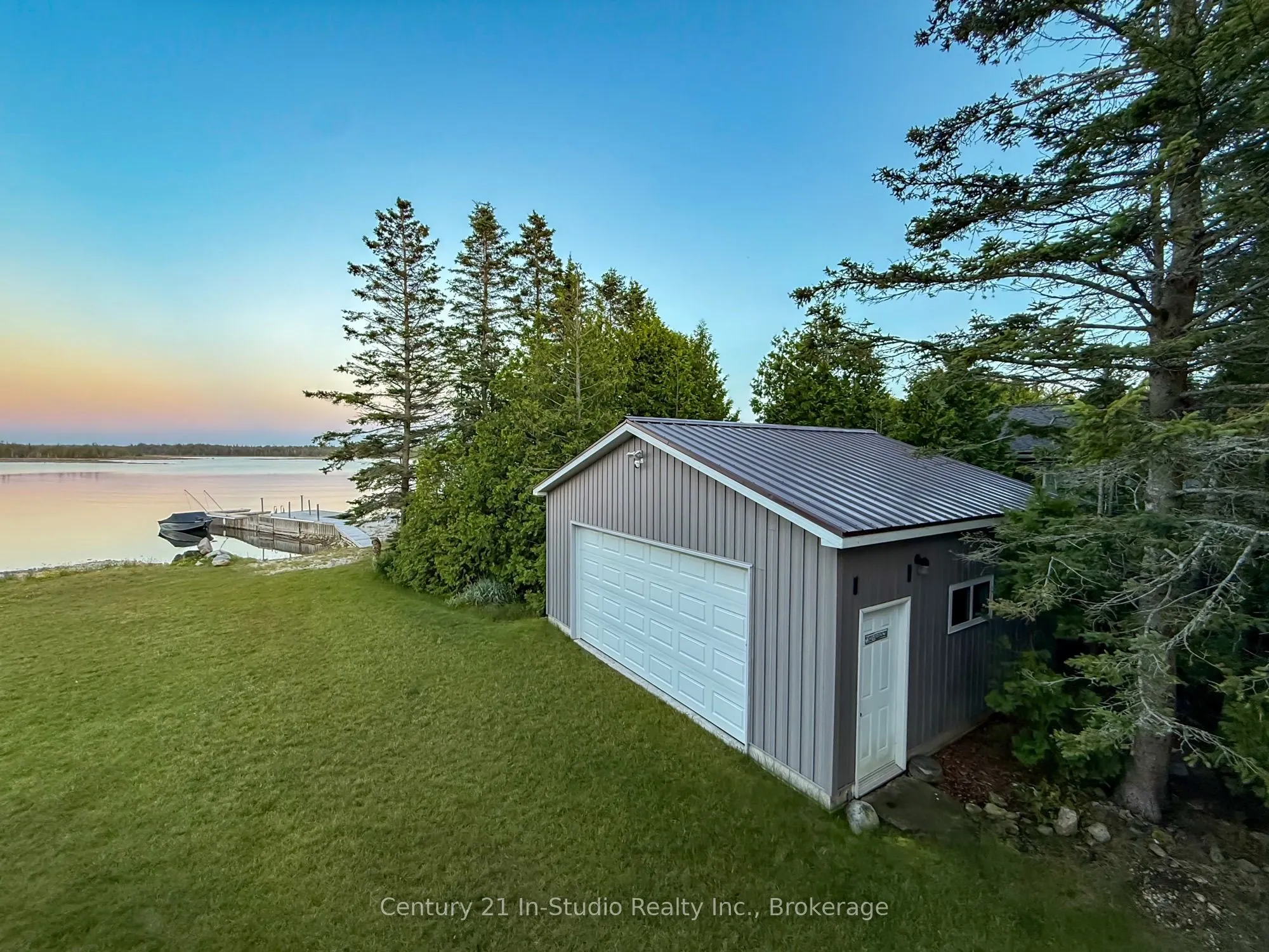 119 Pine Tree Harbour Road
