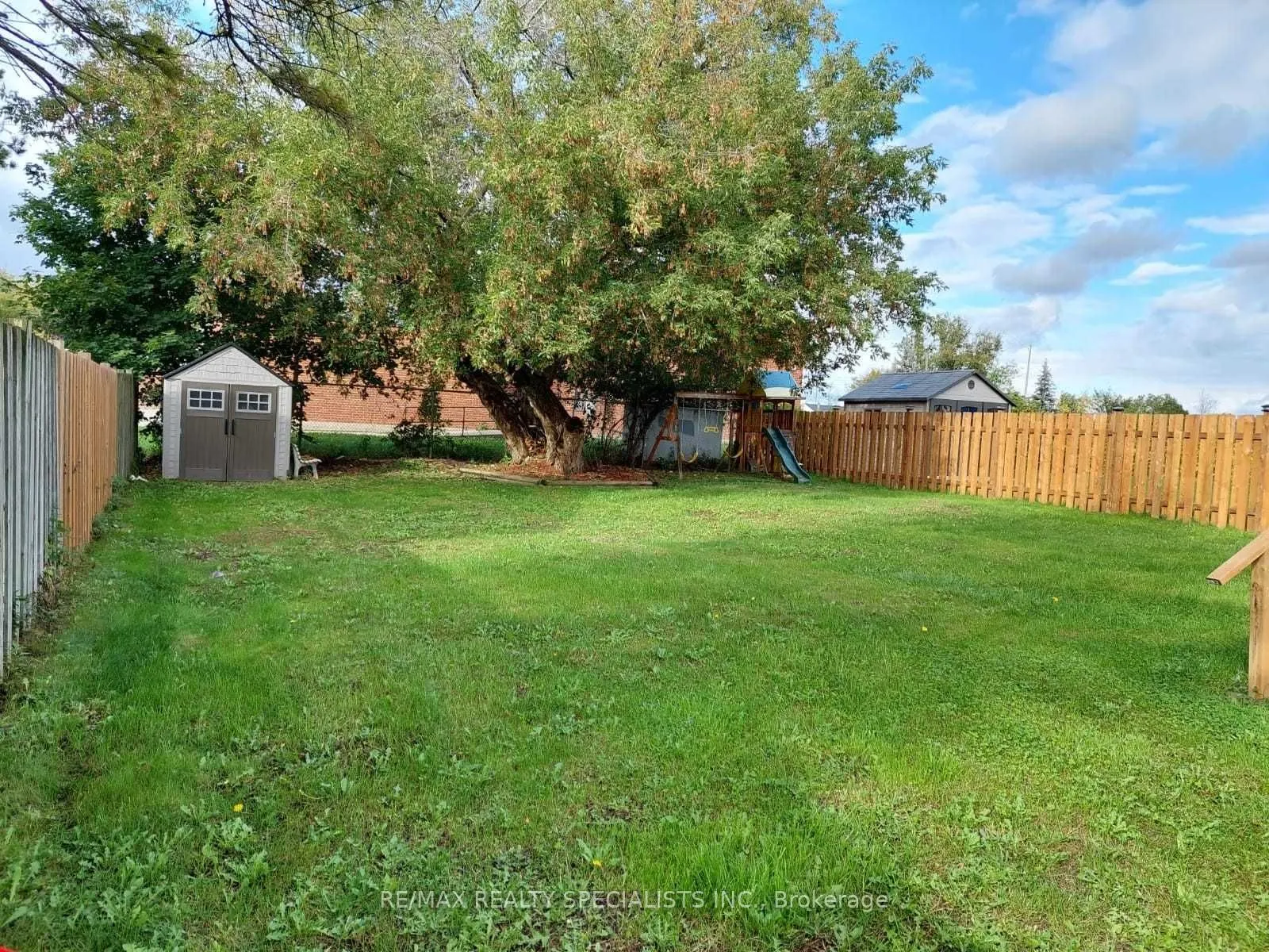 28 Briardale Boulevard