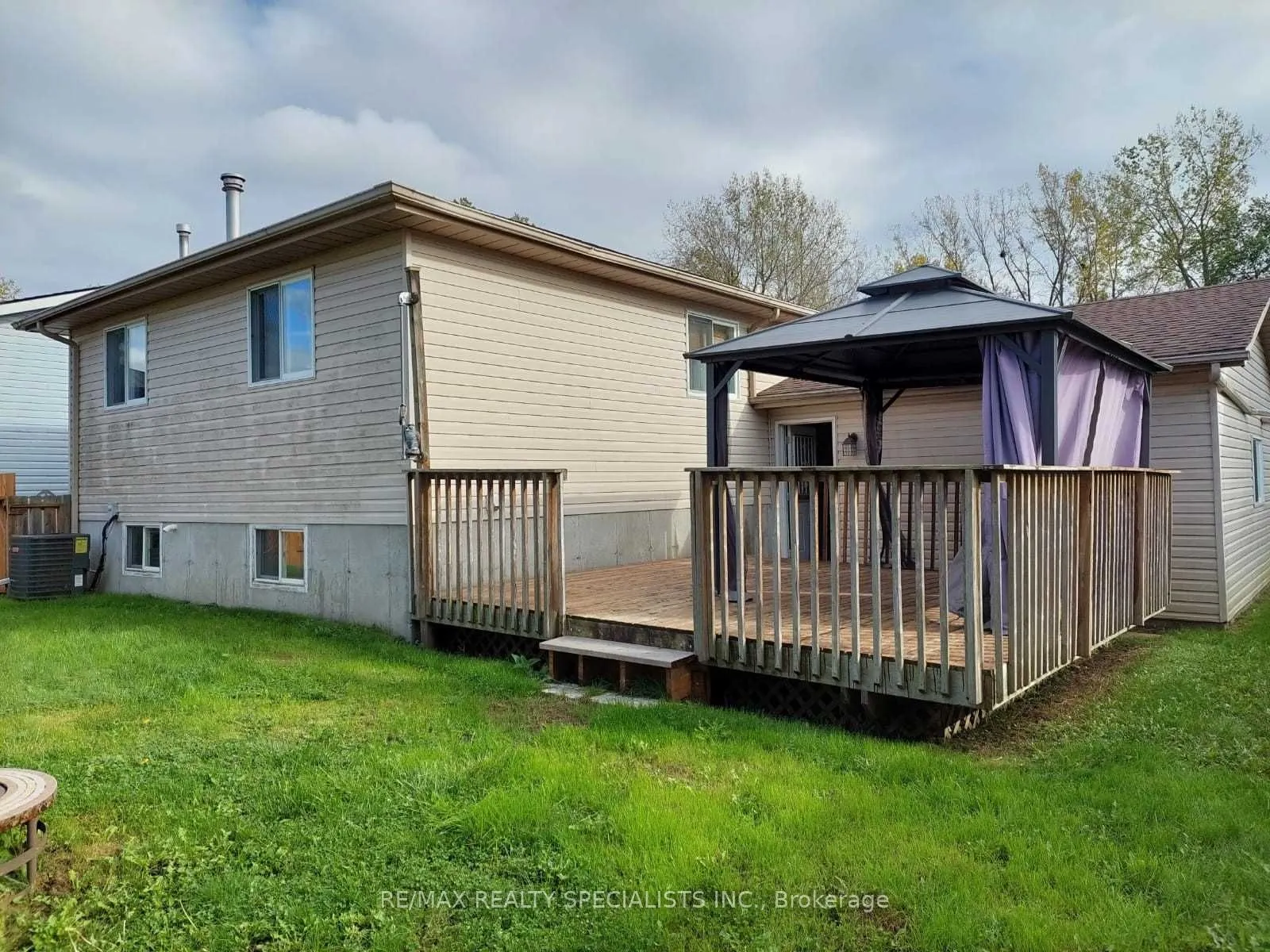 28 Briardale Boulevard
