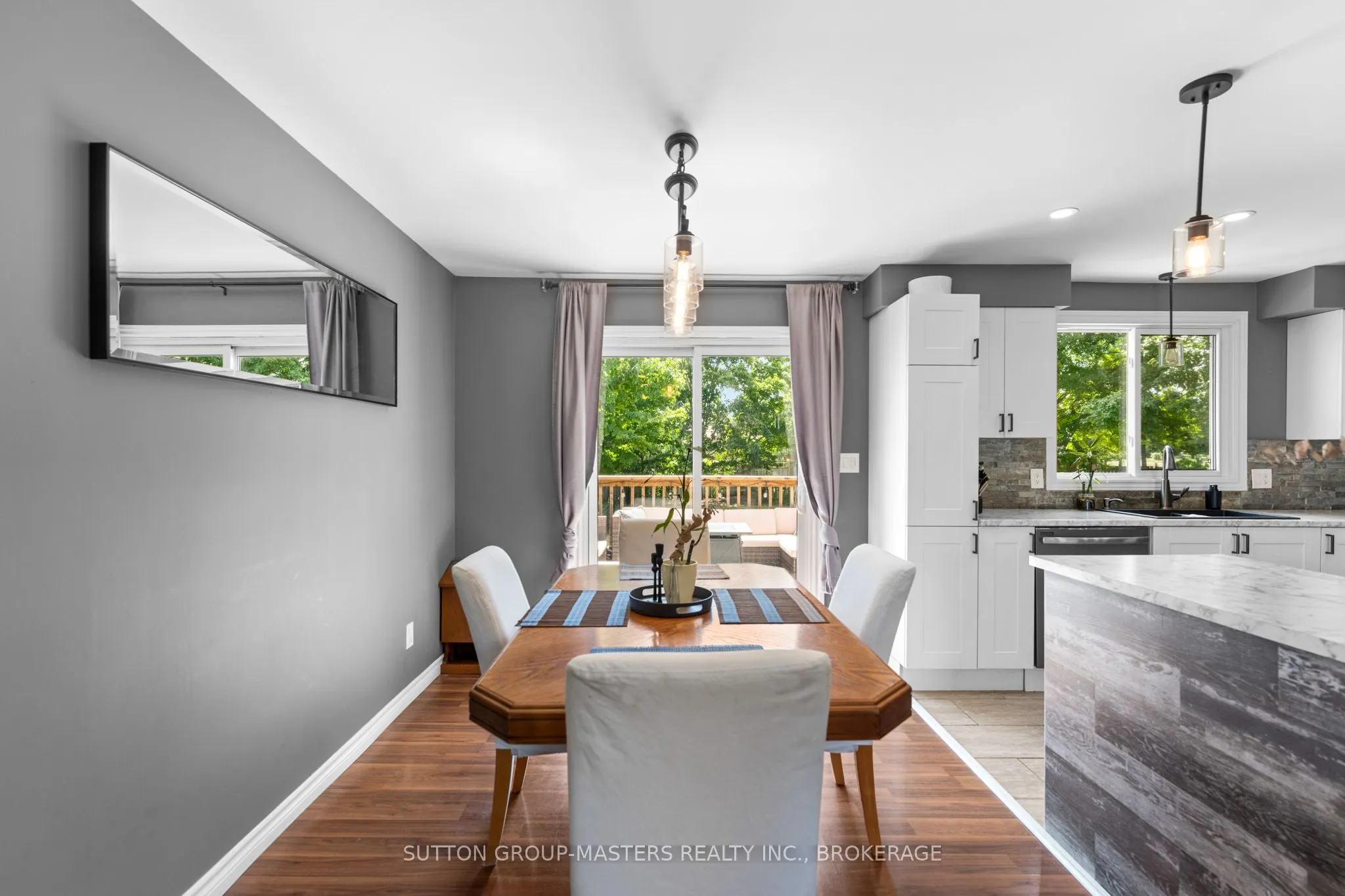 883 Old Colony Road