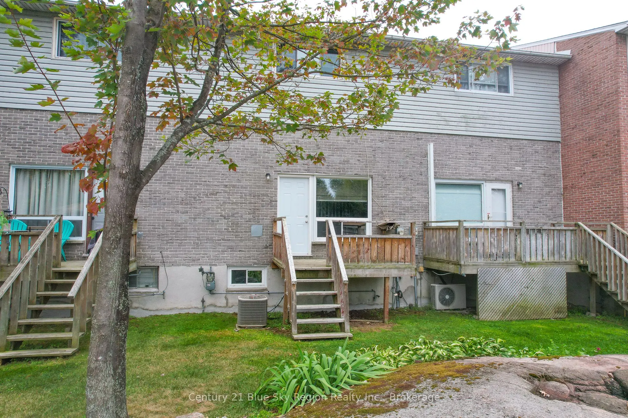 644 Lakeshore Drive, #20