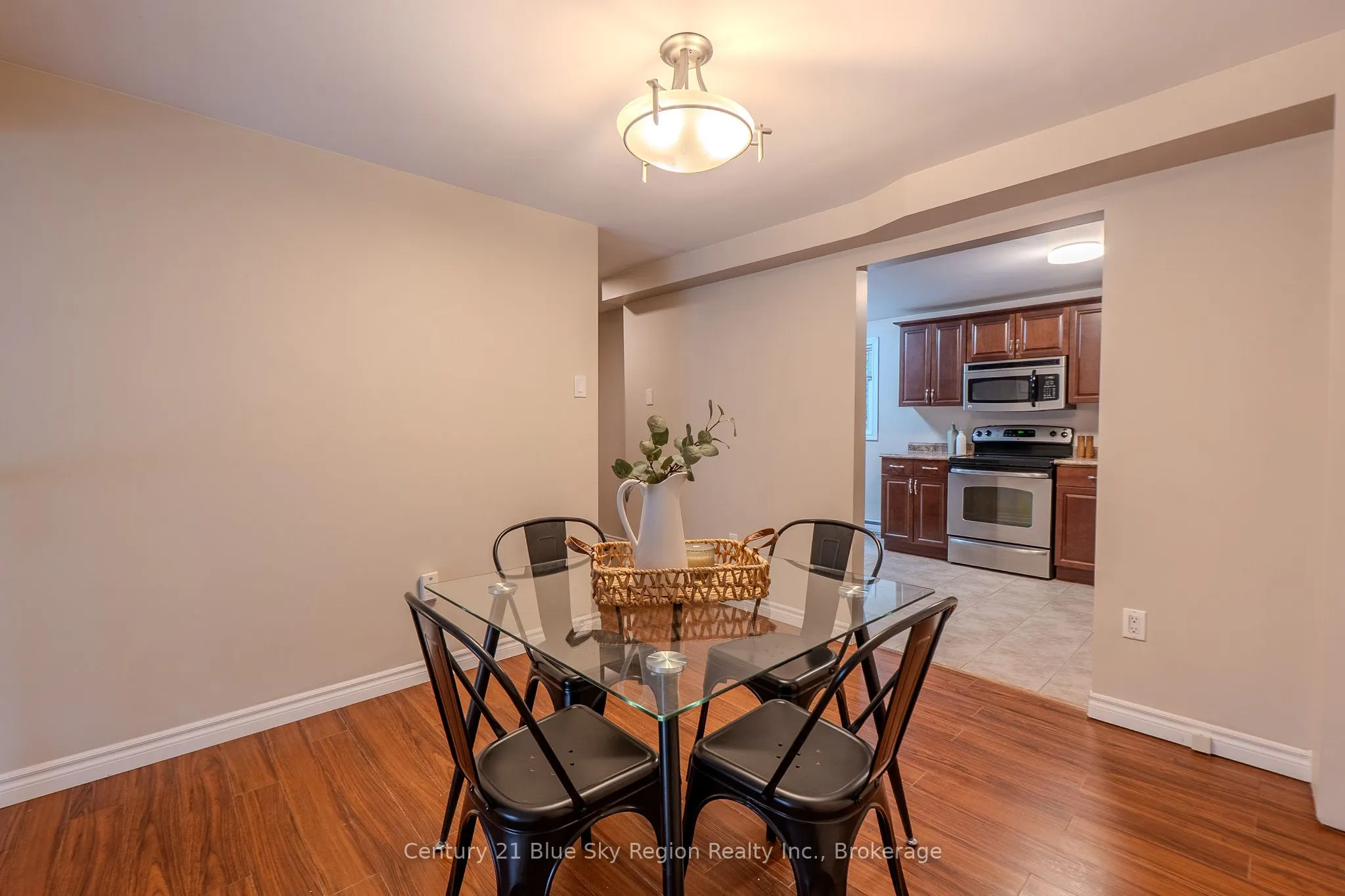 644 Lakeshore Drive, #20