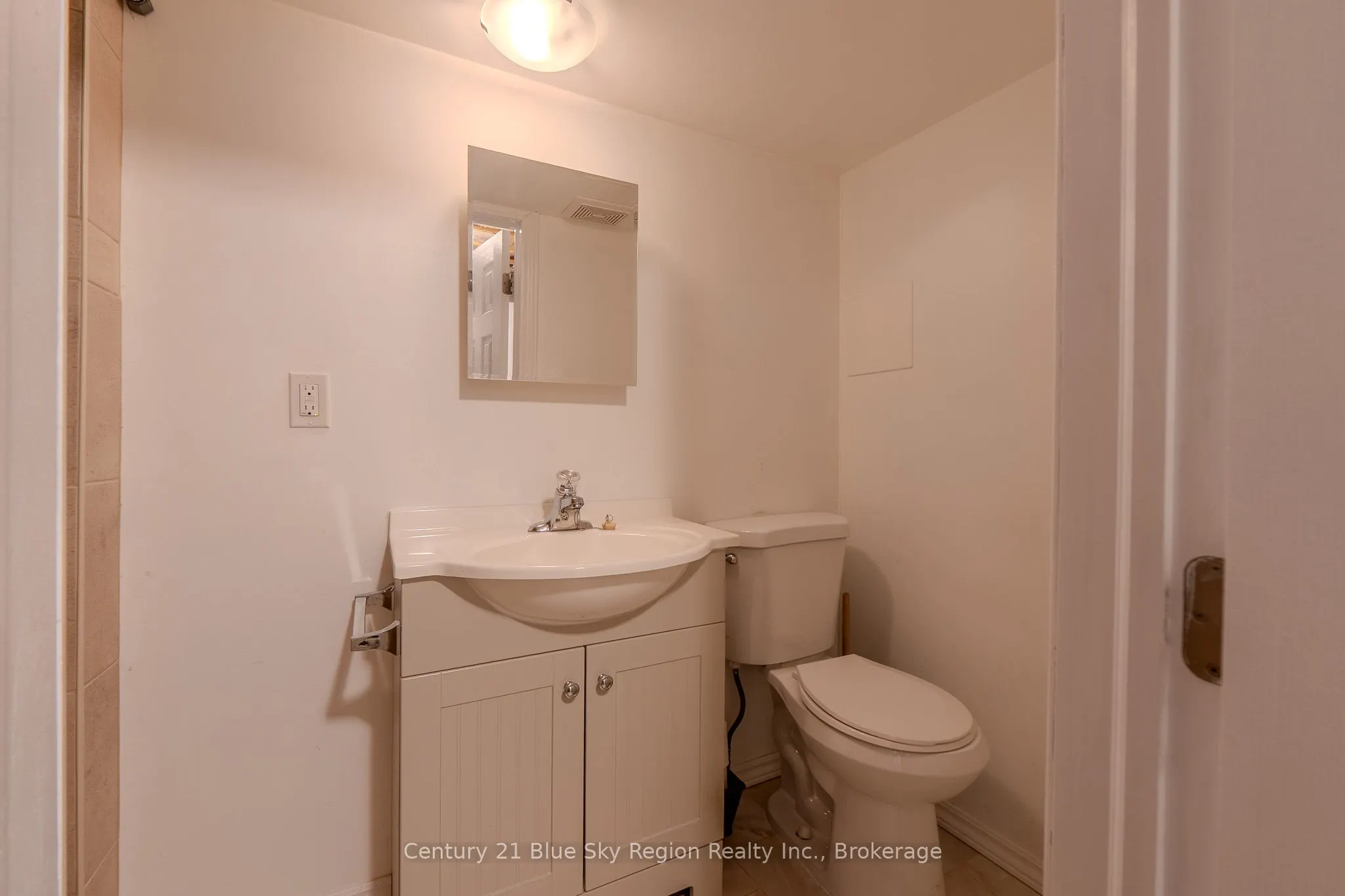 644 Lakeshore Drive, #20