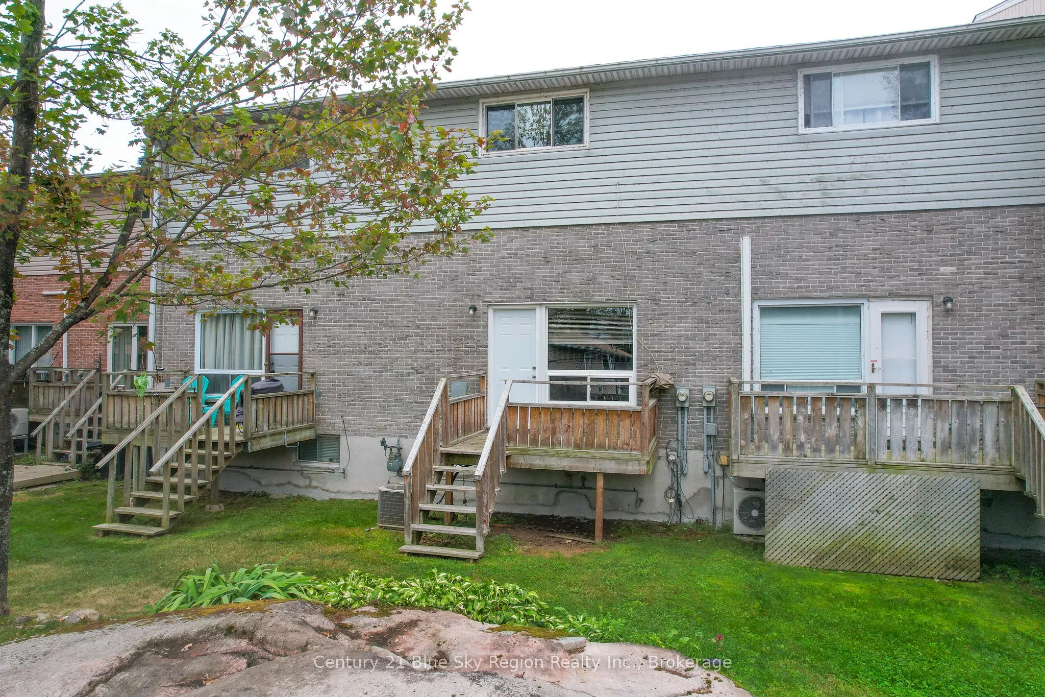 644 Lakeshore Drive, #20