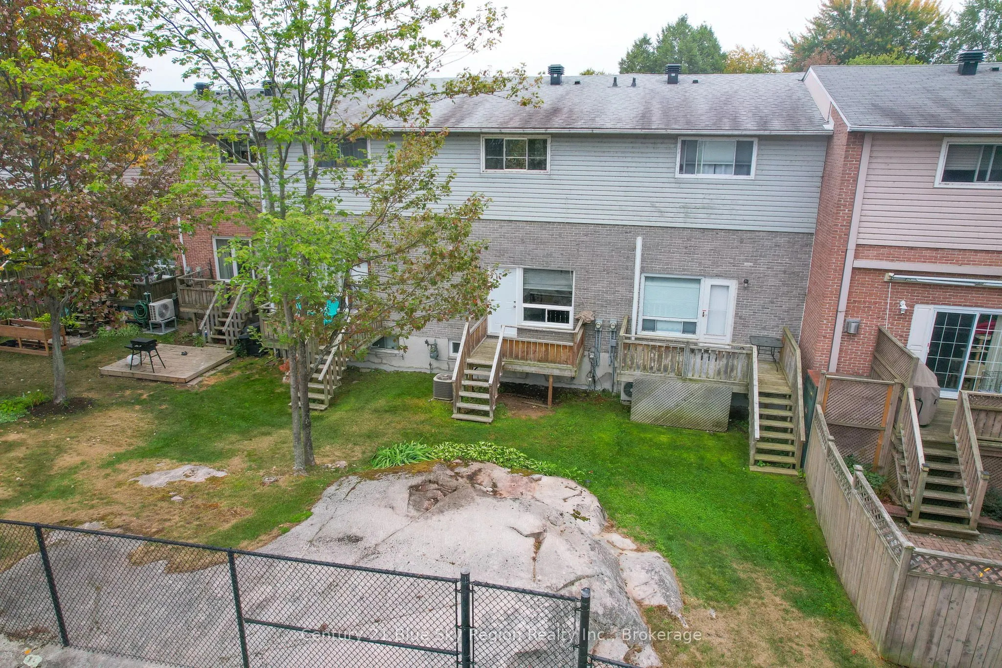644 Lakeshore Drive, #20