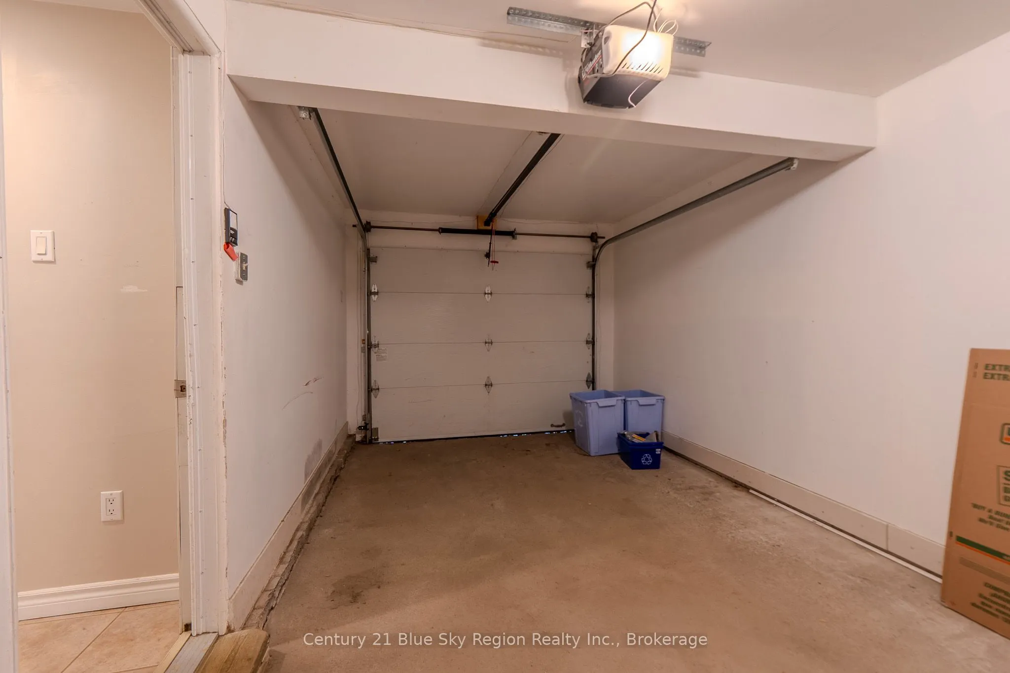 644 Lakeshore Drive, #20