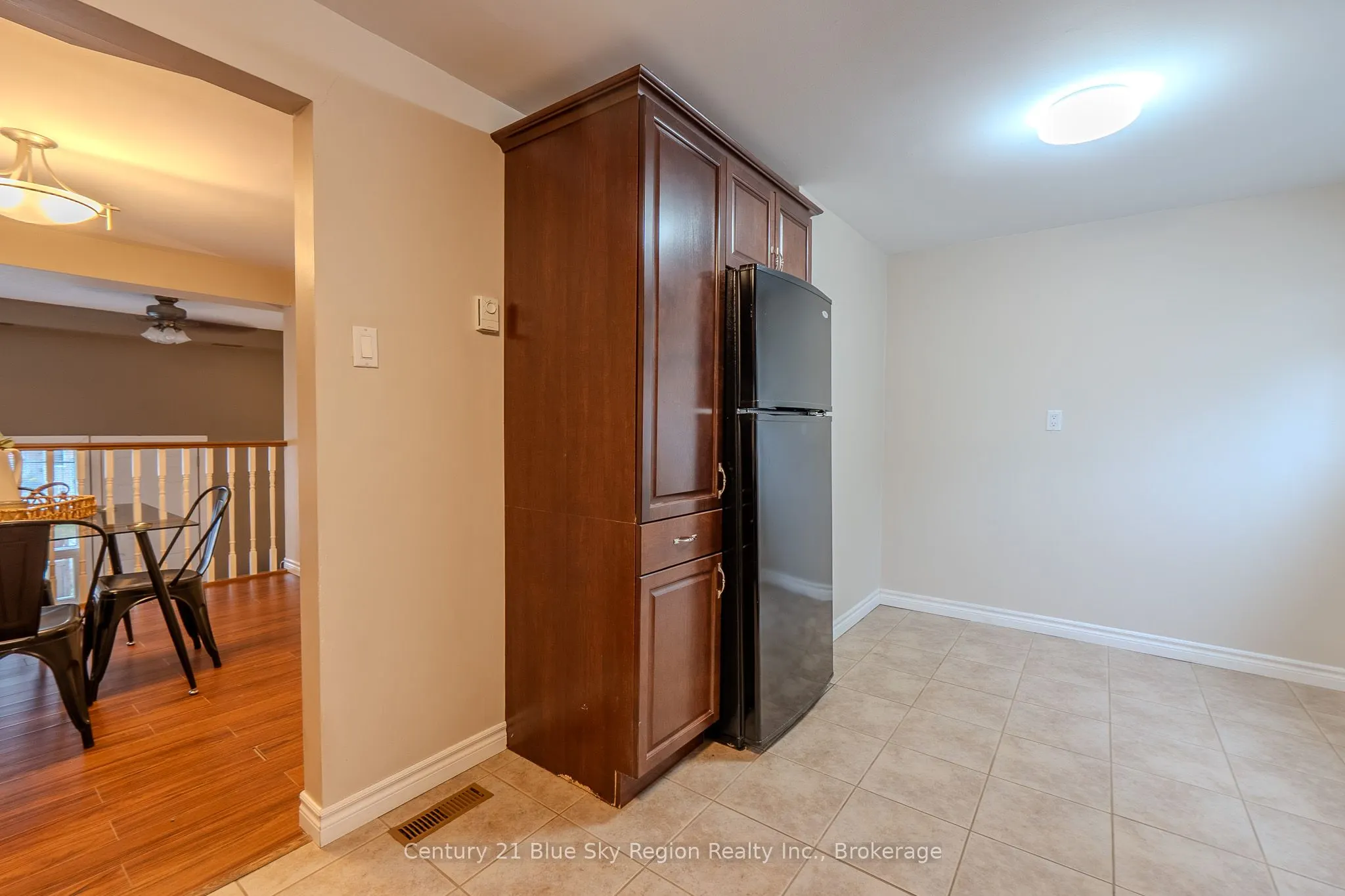 644 Lakeshore Drive, #20