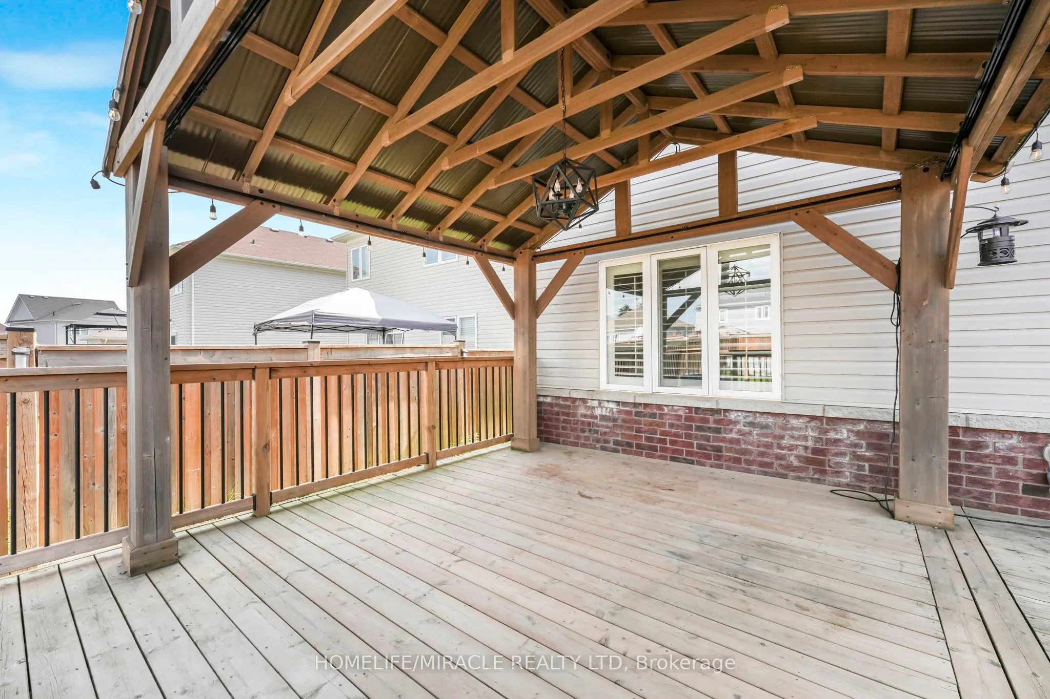 92 Todd Crescent