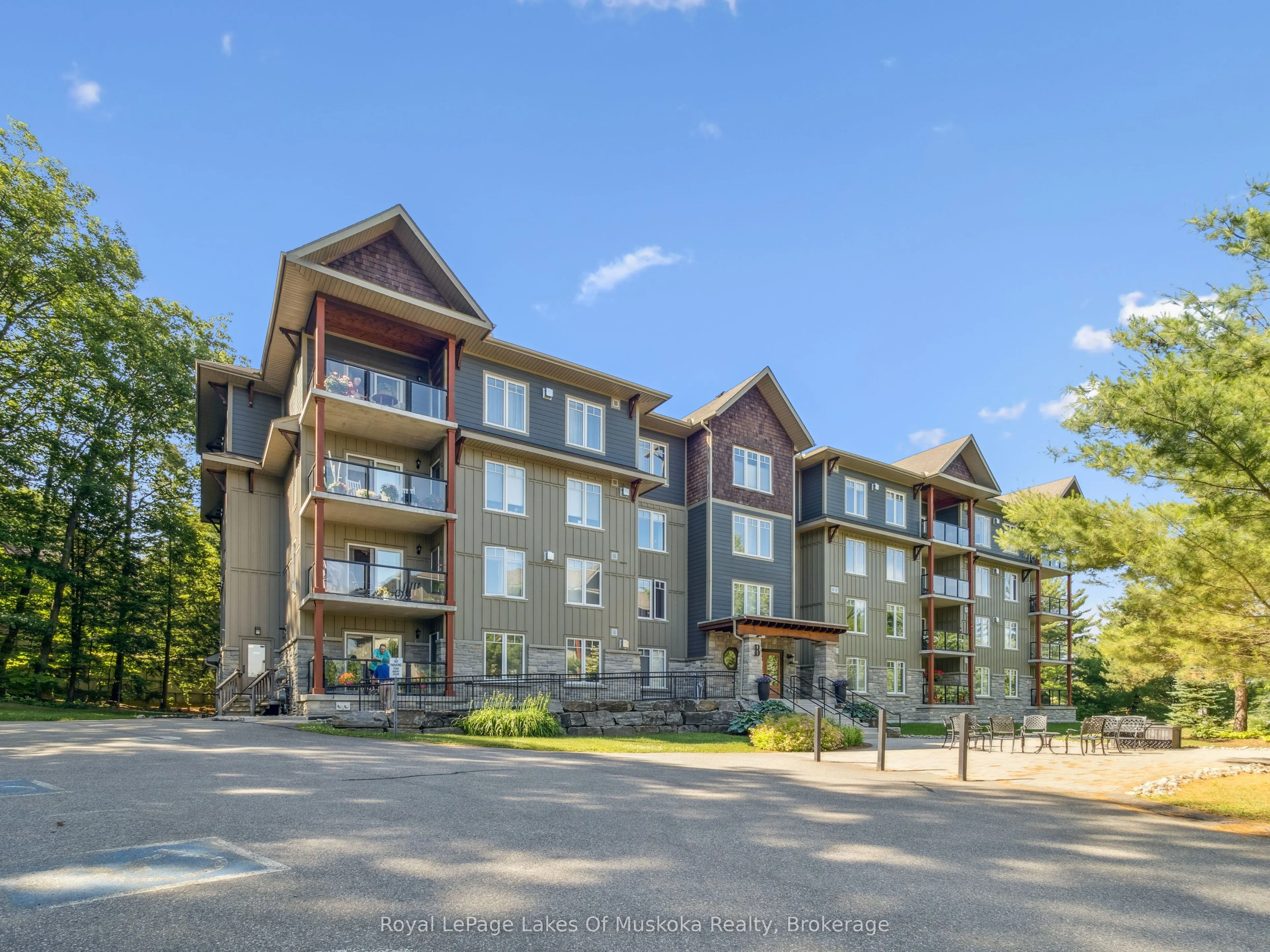 391B Manitoba Street, #203