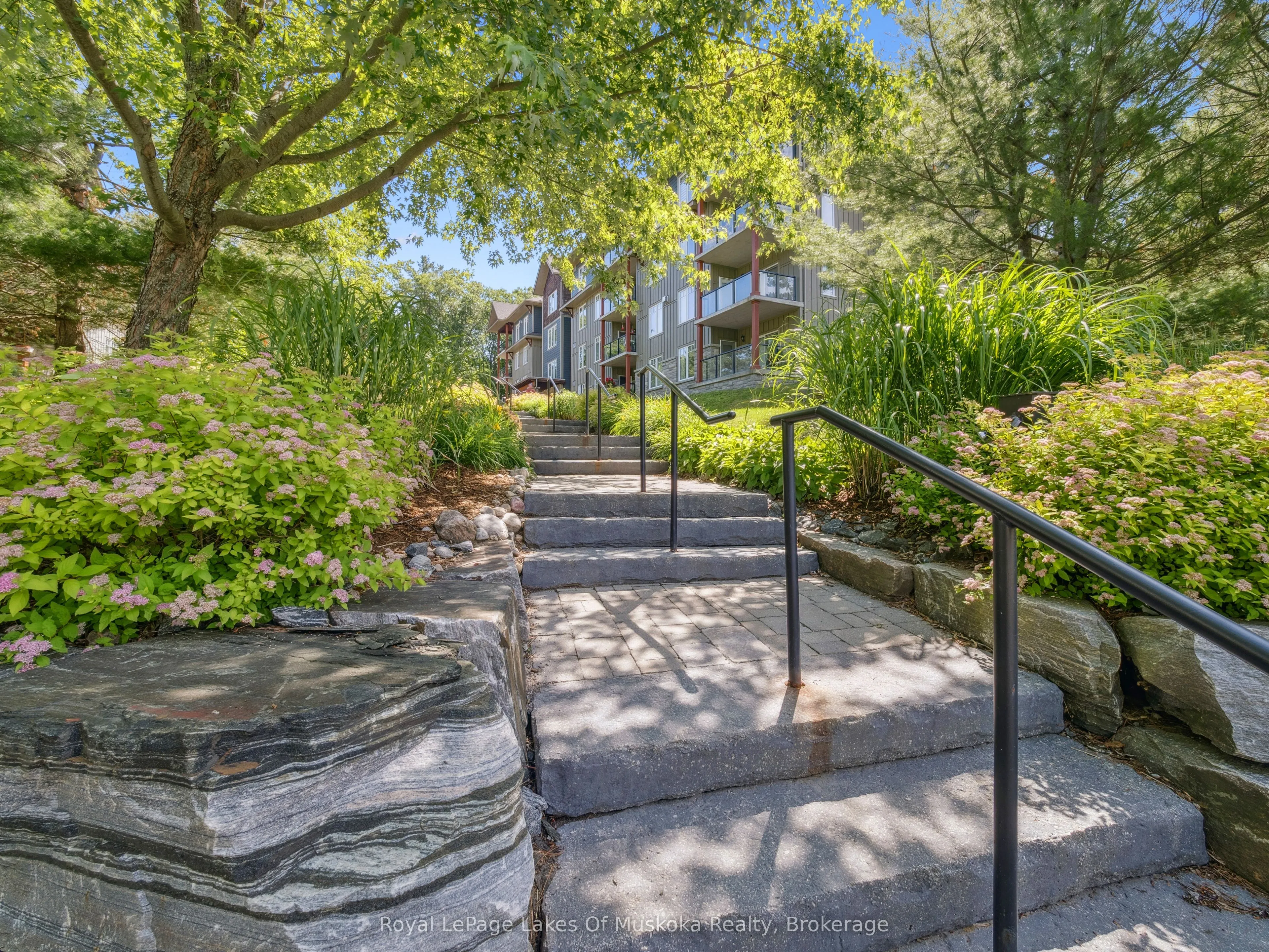 391B Manitoba Street, #203