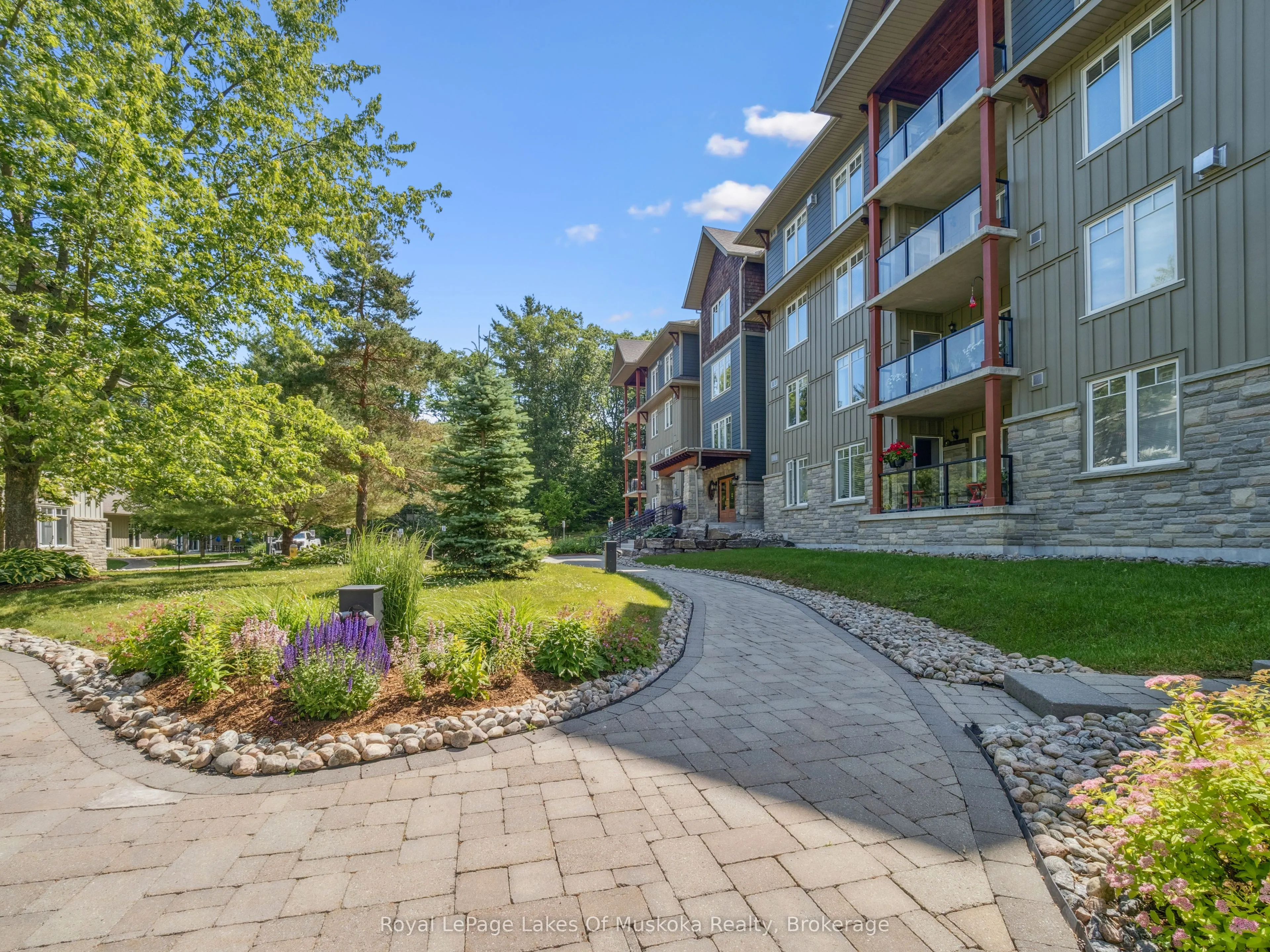 391B Manitoba Street, #203