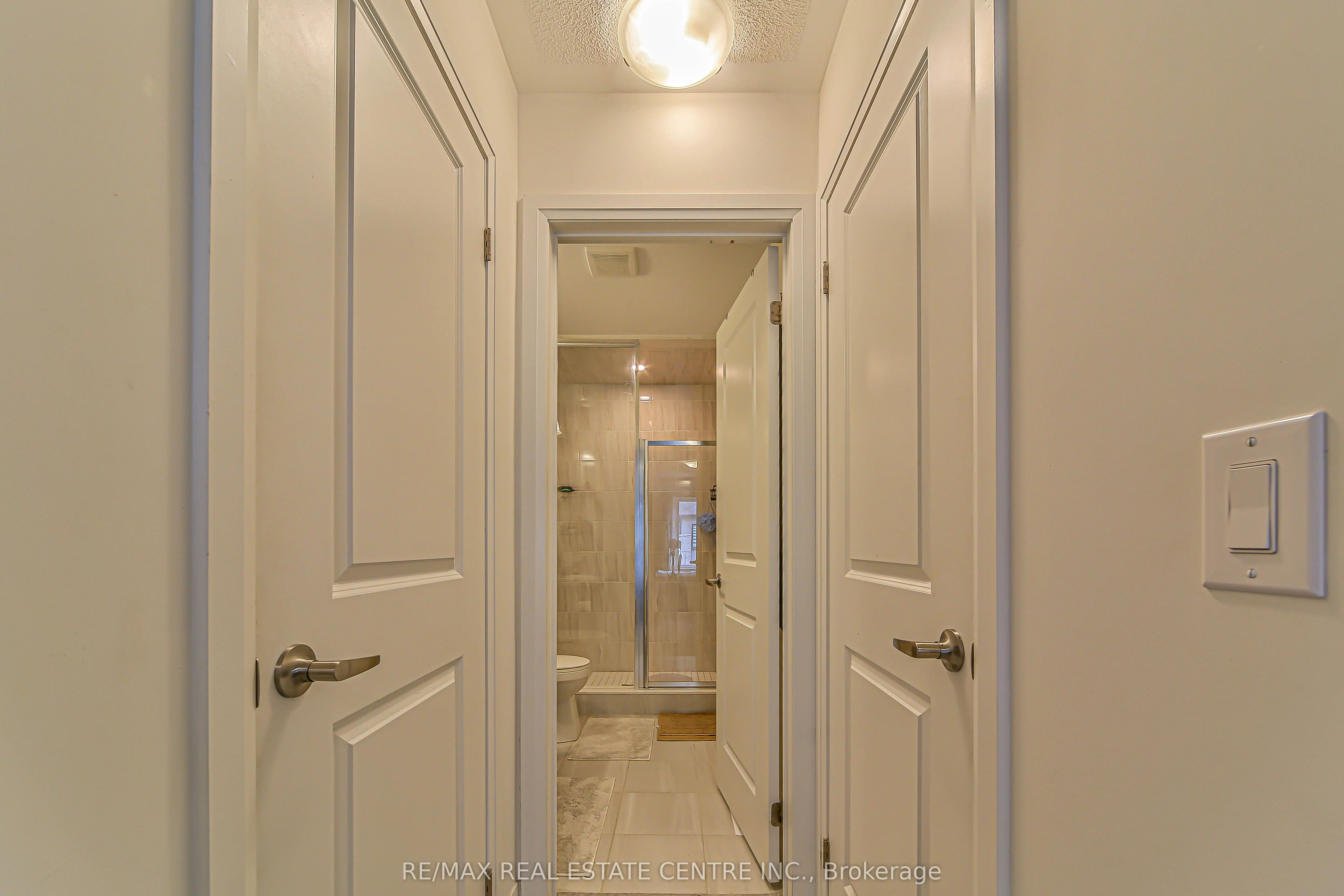 585 Colborne Street E, #902