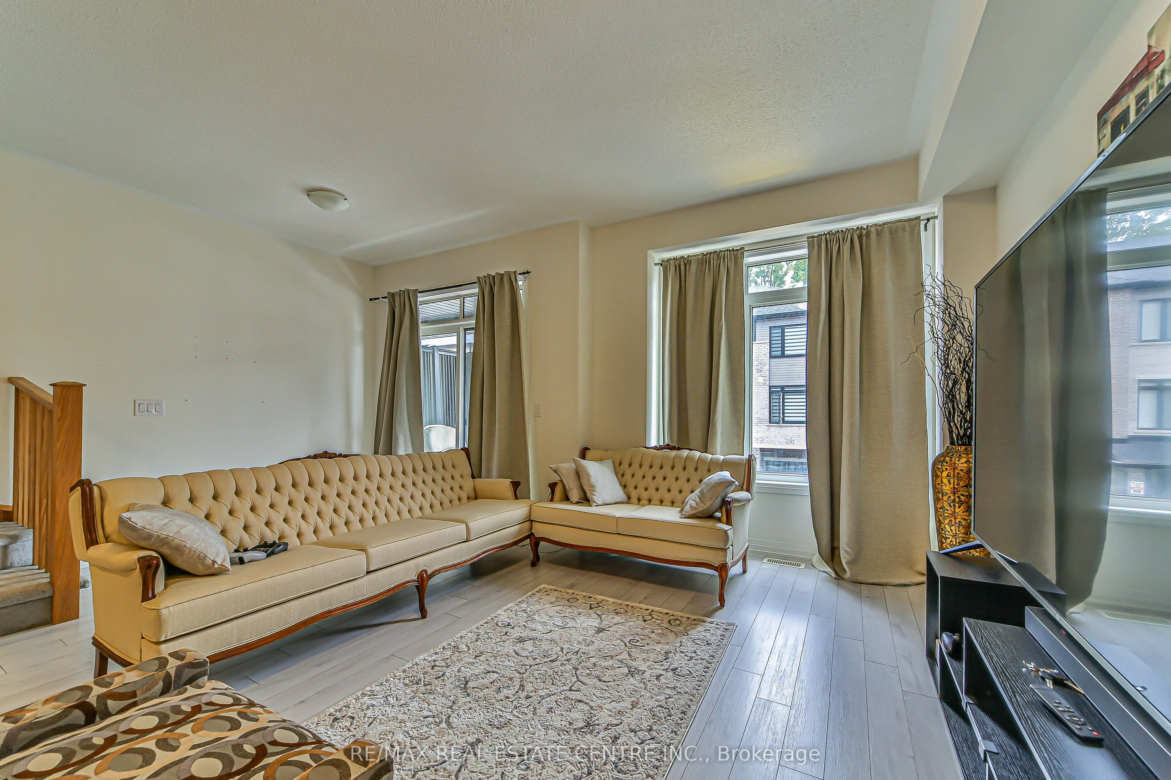 585 Colborne Street E, #902