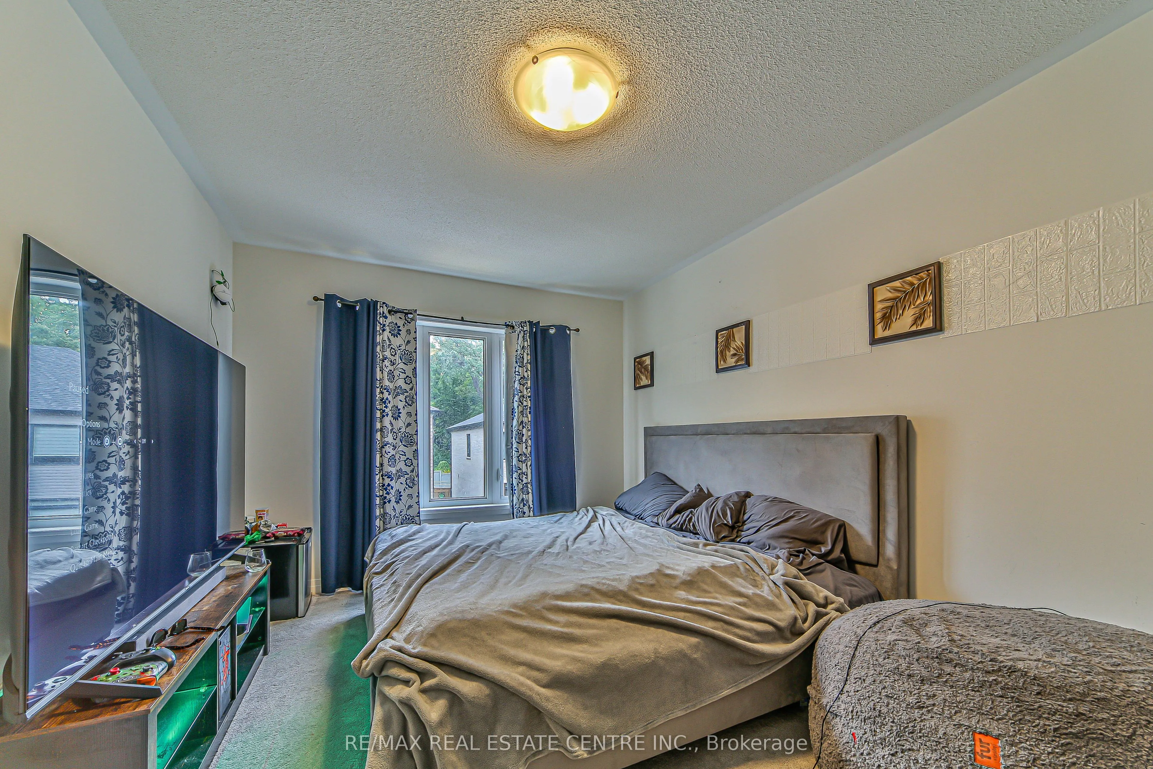 585 Colborne Street E, #902