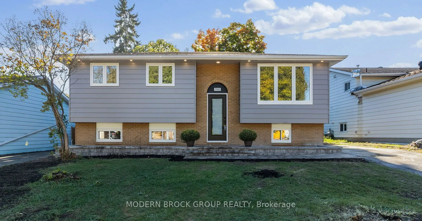 744 Comstock Crescent