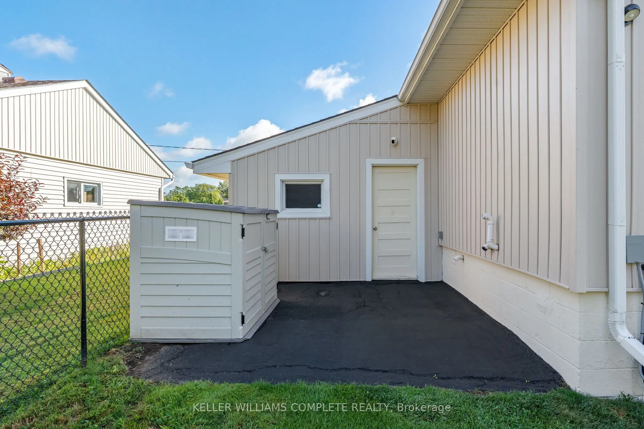 18 Laidlaw Street