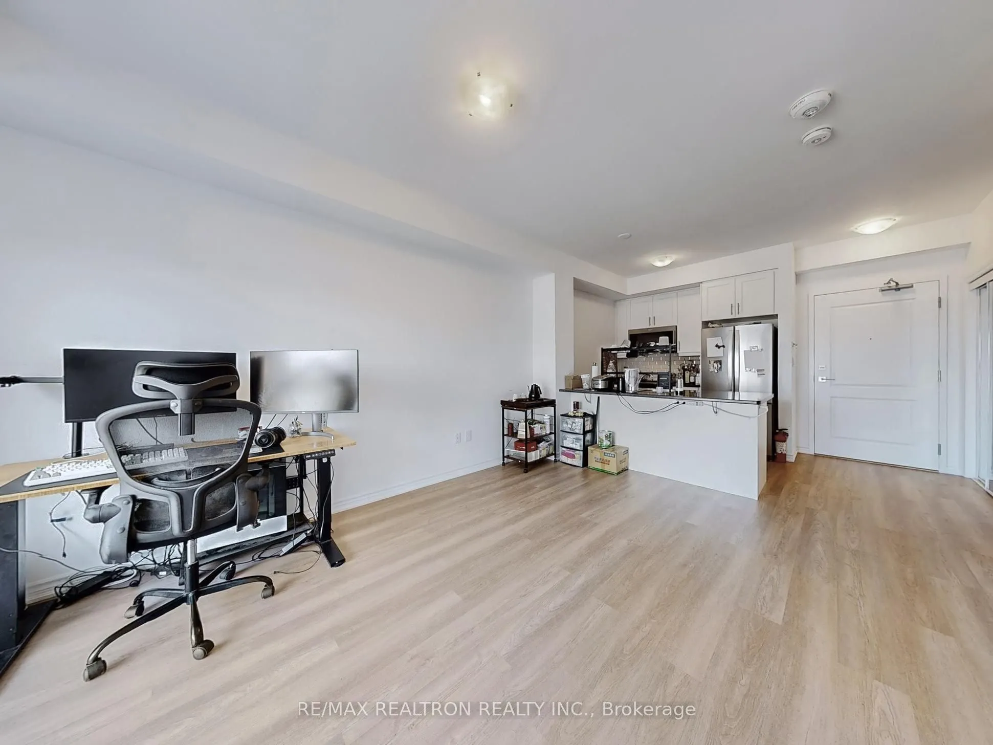 470 Dundas Street E, #610
