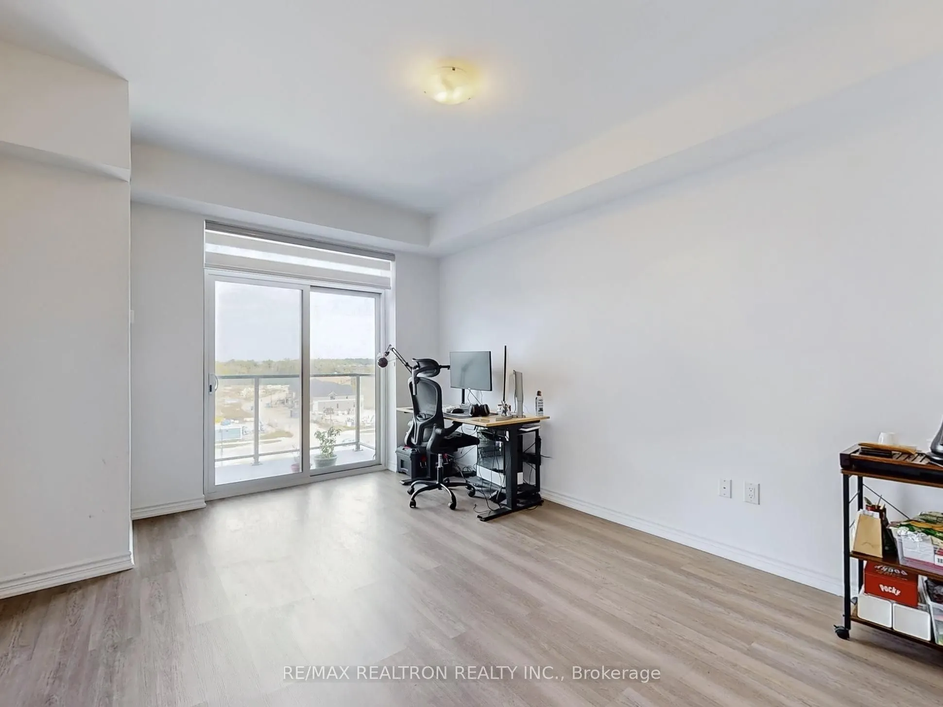 470 Dundas Street E, #610