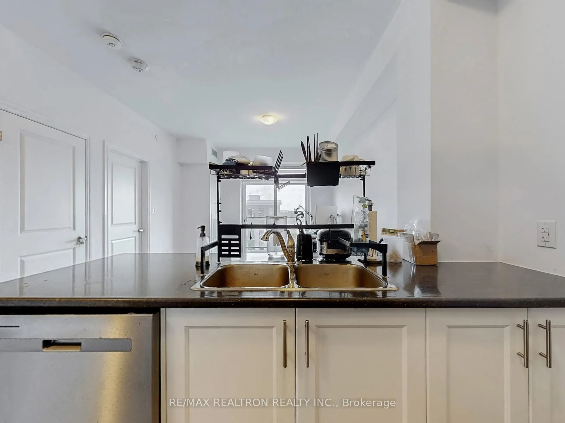 470 Dundas Street E, #610