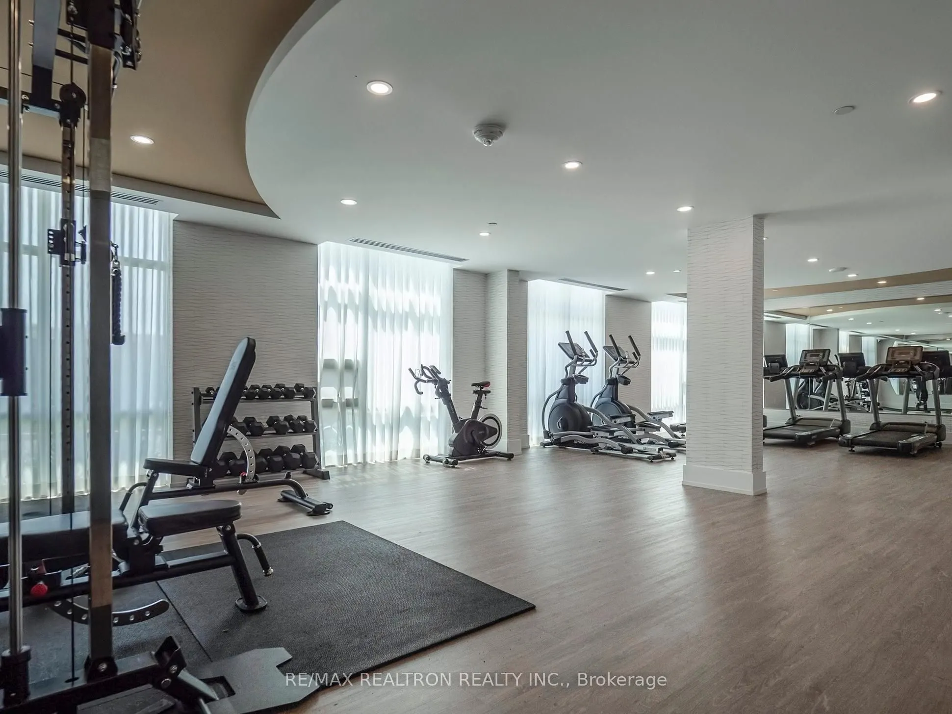 470 Dundas Street E, #610