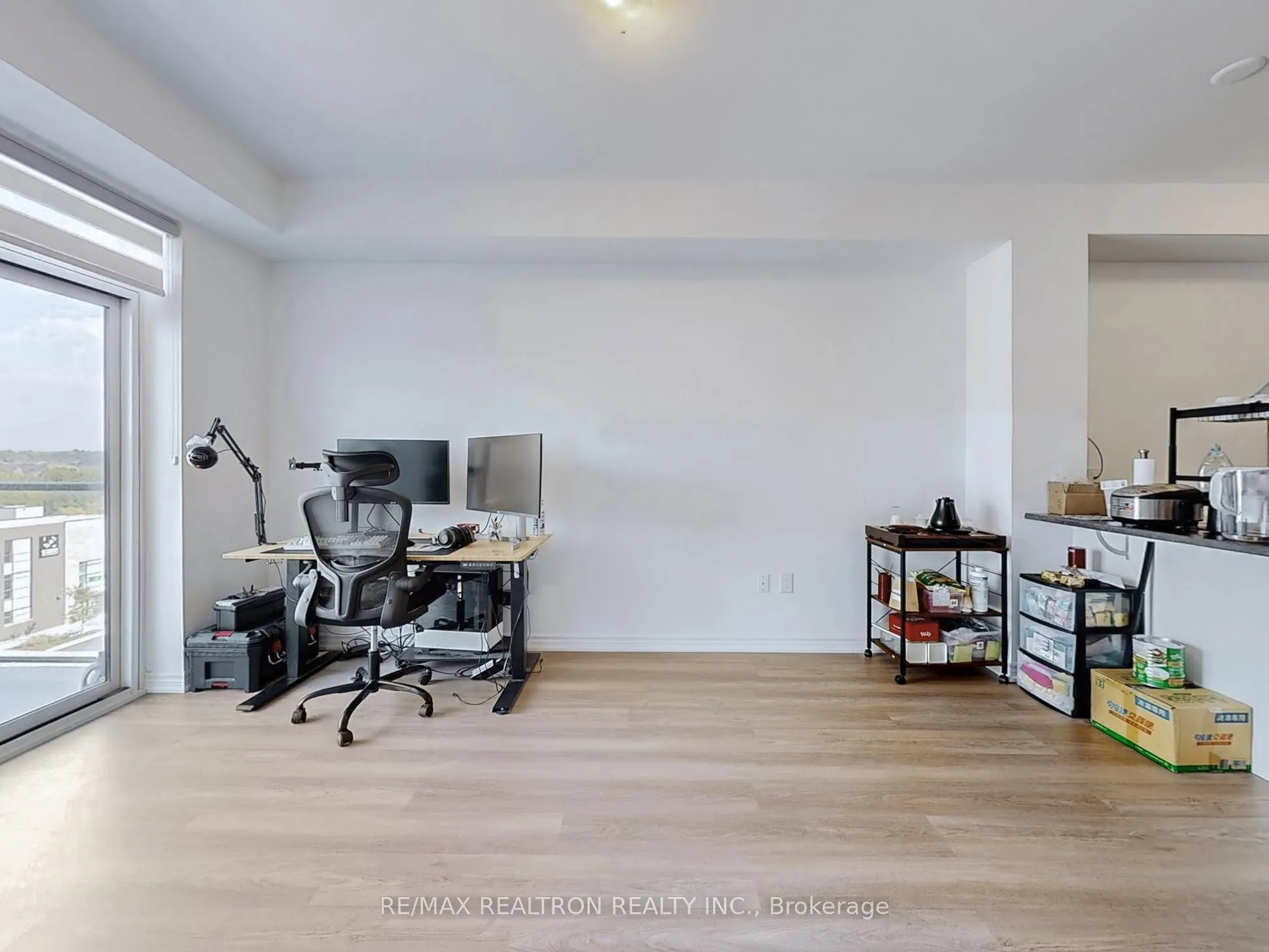 470 Dundas Street E, #610