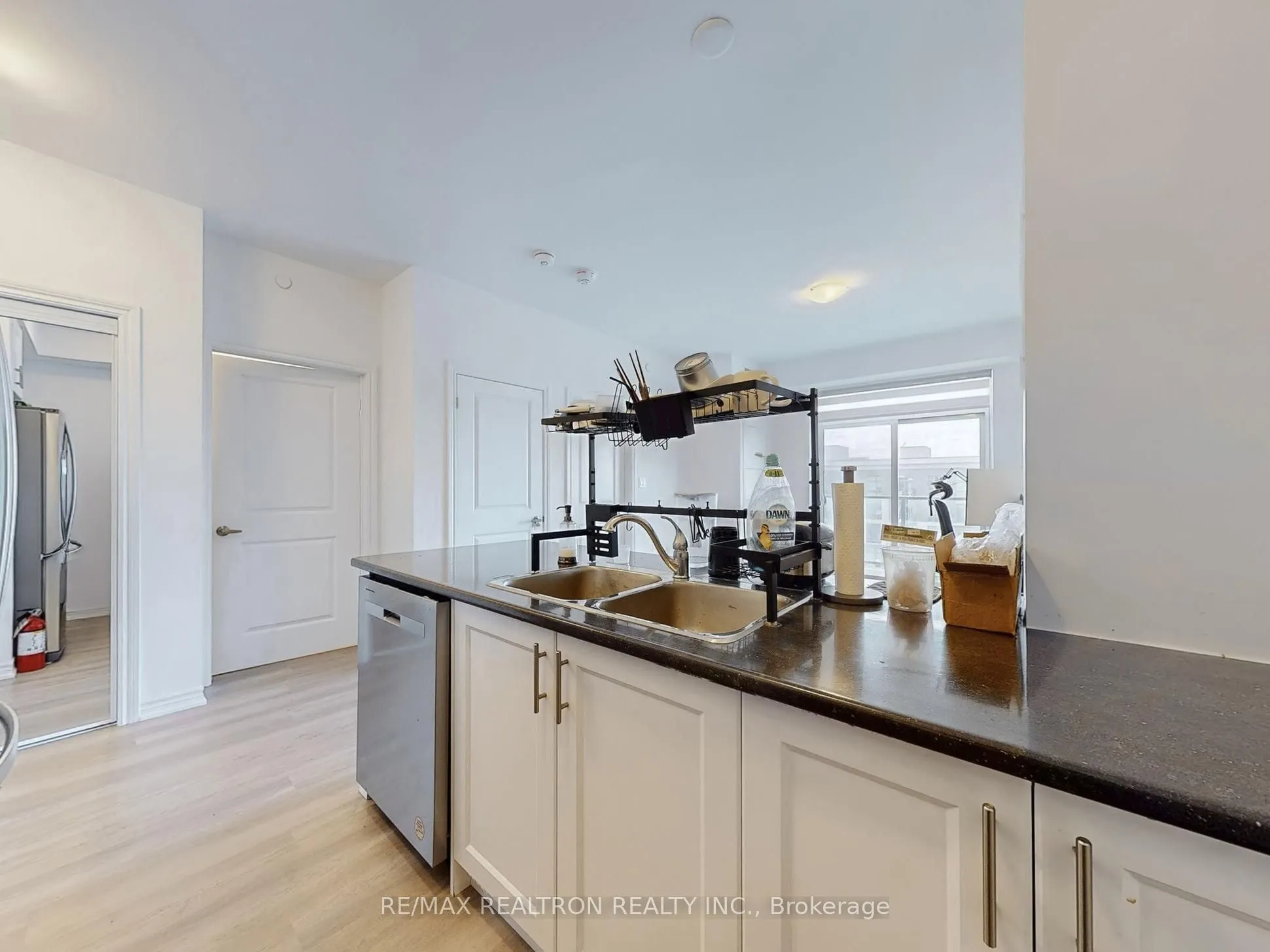 470 Dundas Street E, #610