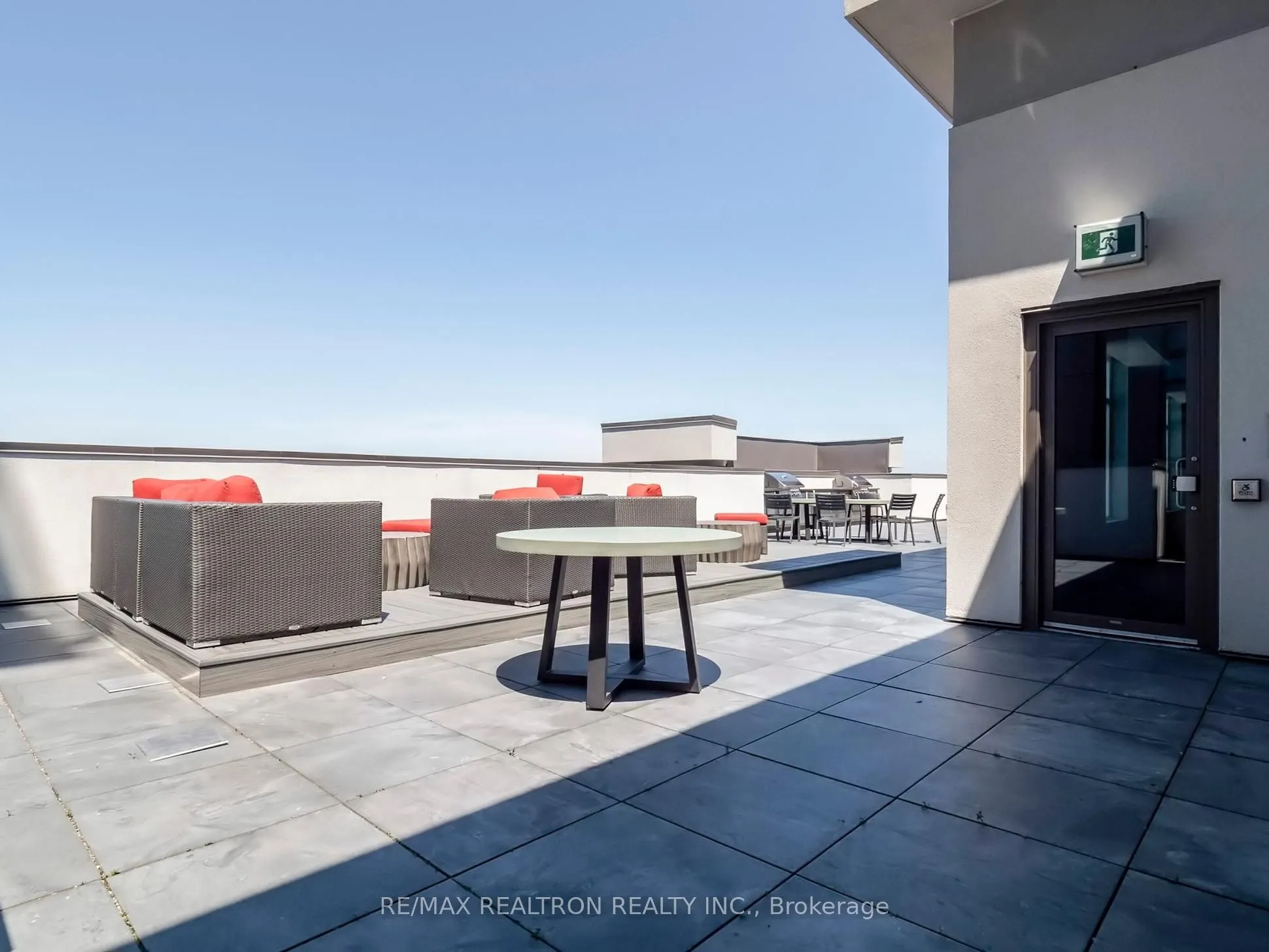 470 Dundas Street E, #610