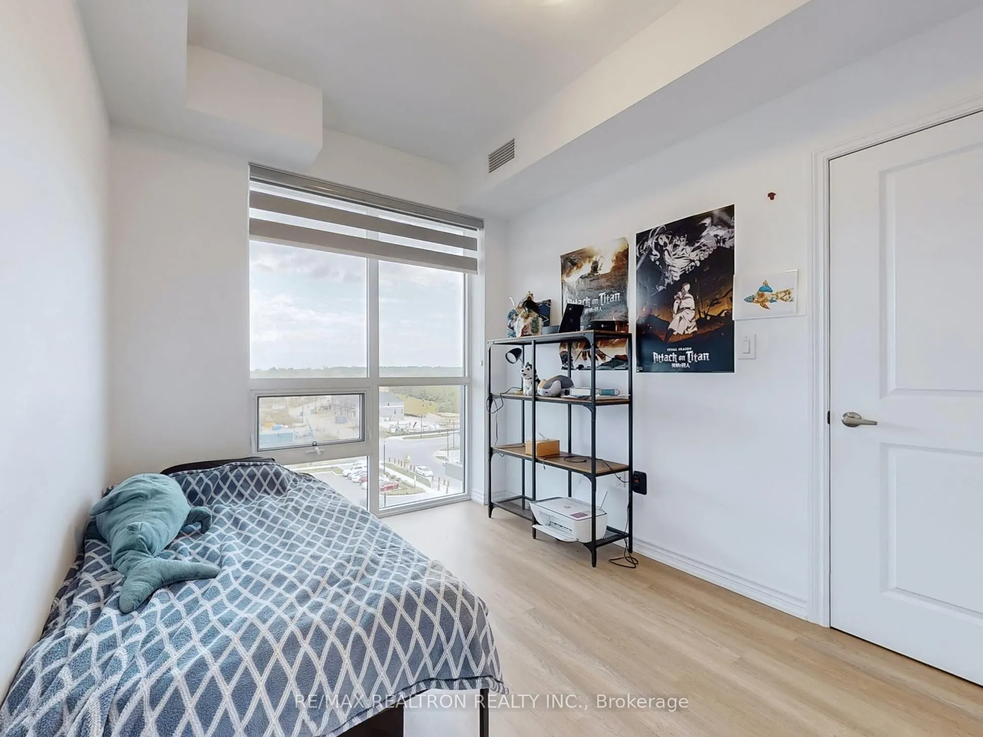 470 Dundas Street E, #610