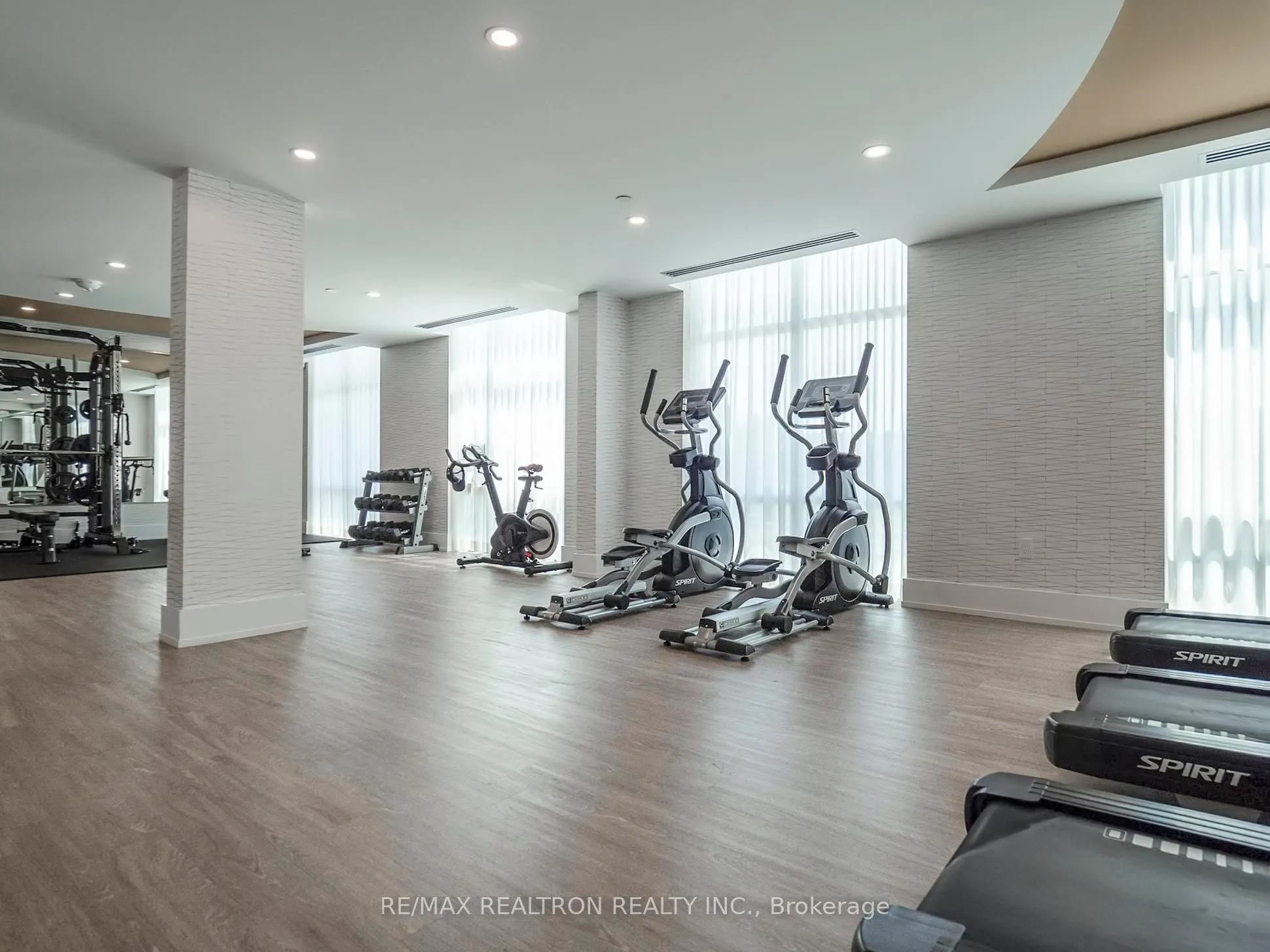 470 Dundas Street E, #610