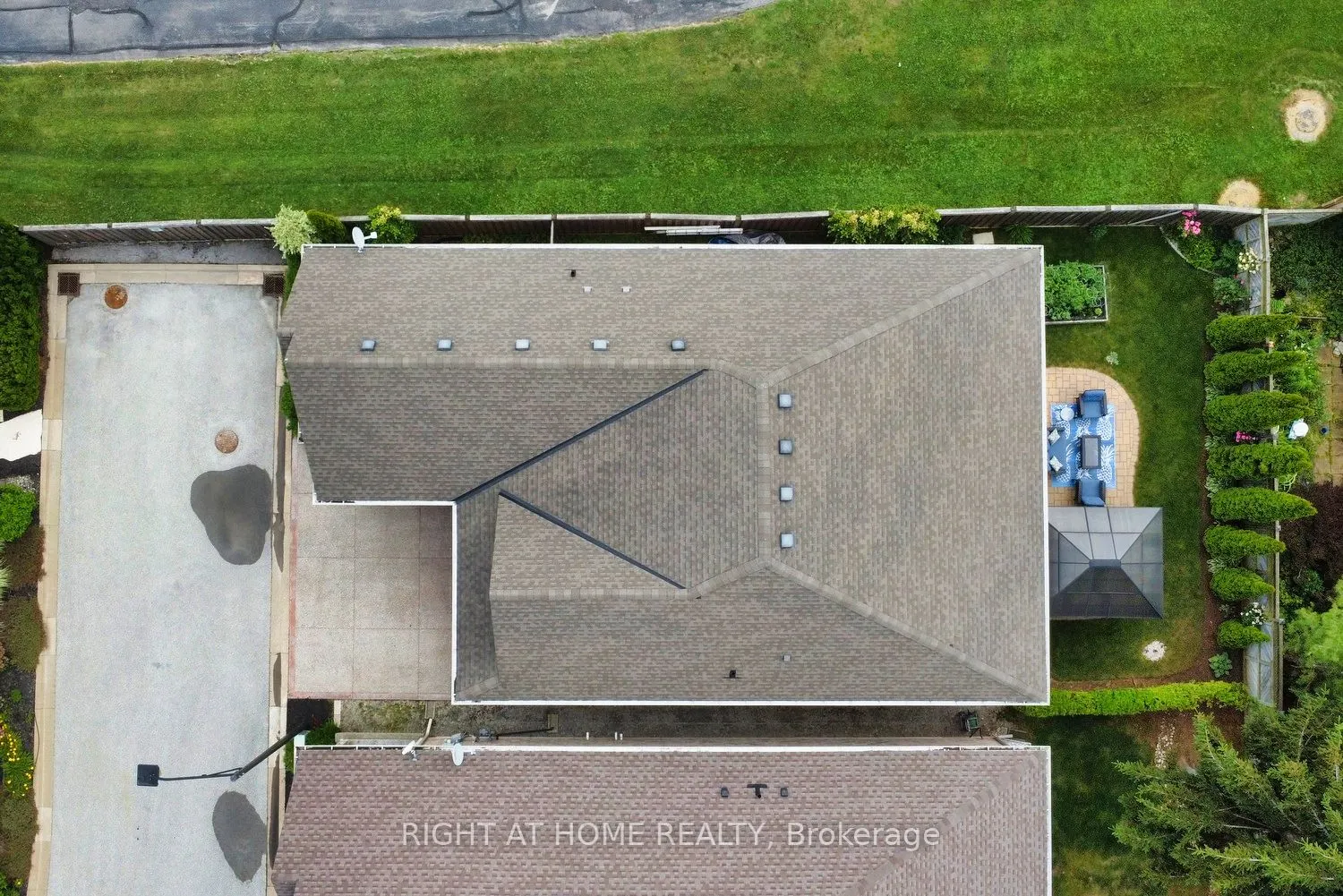 288 Main Street E, #4