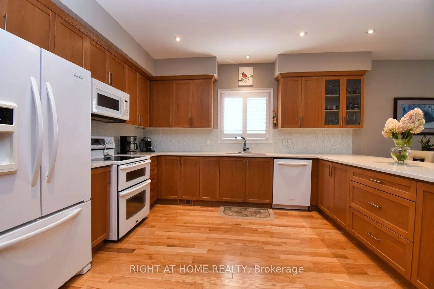 288 Main Street E, #4