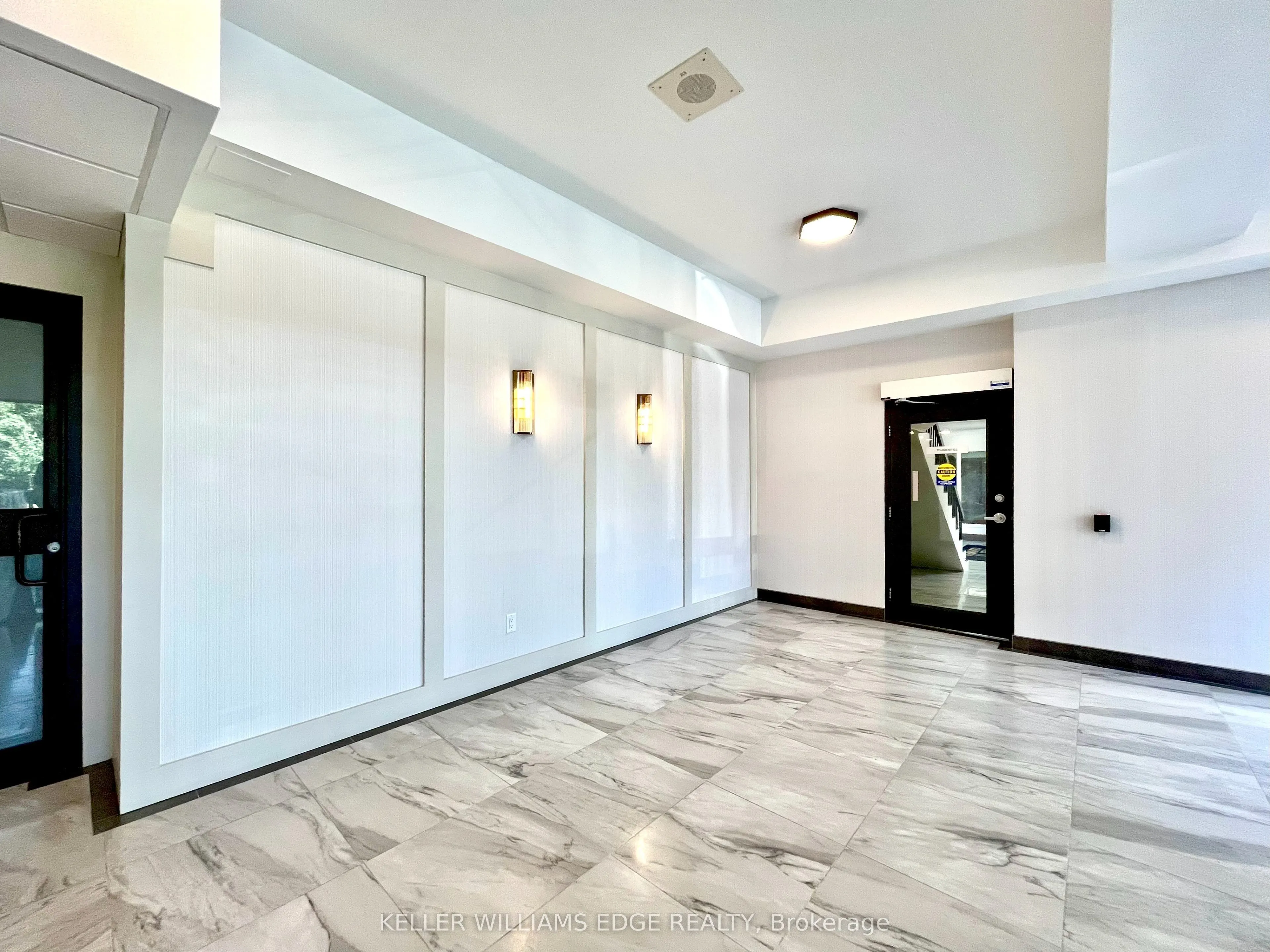 150 Charlton Avenue E, #2206